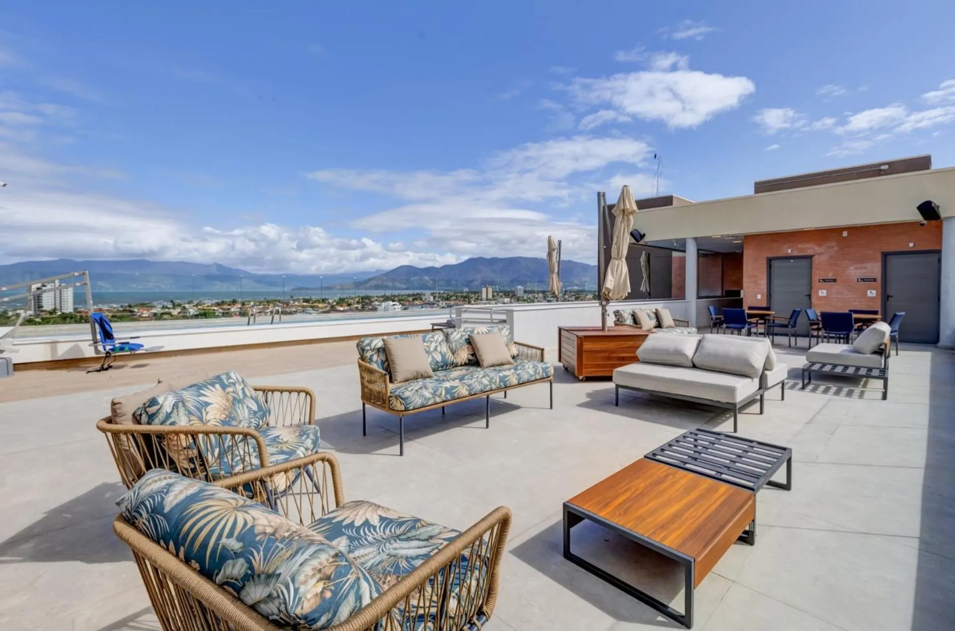 Pool view in Hampton By Hilton Caraguatatuba Serramar