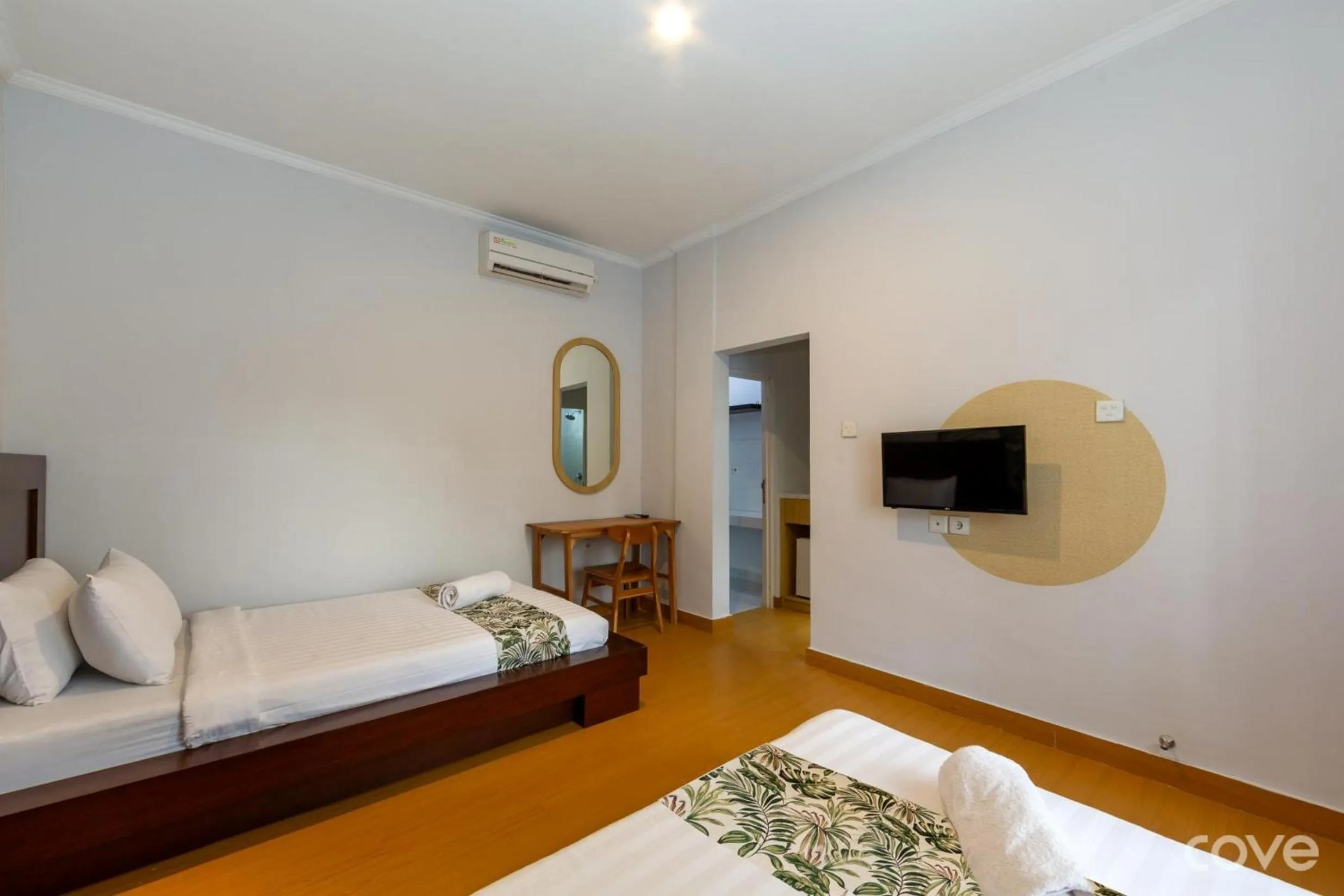 Bedroom, Bed in Cove De Pavilla