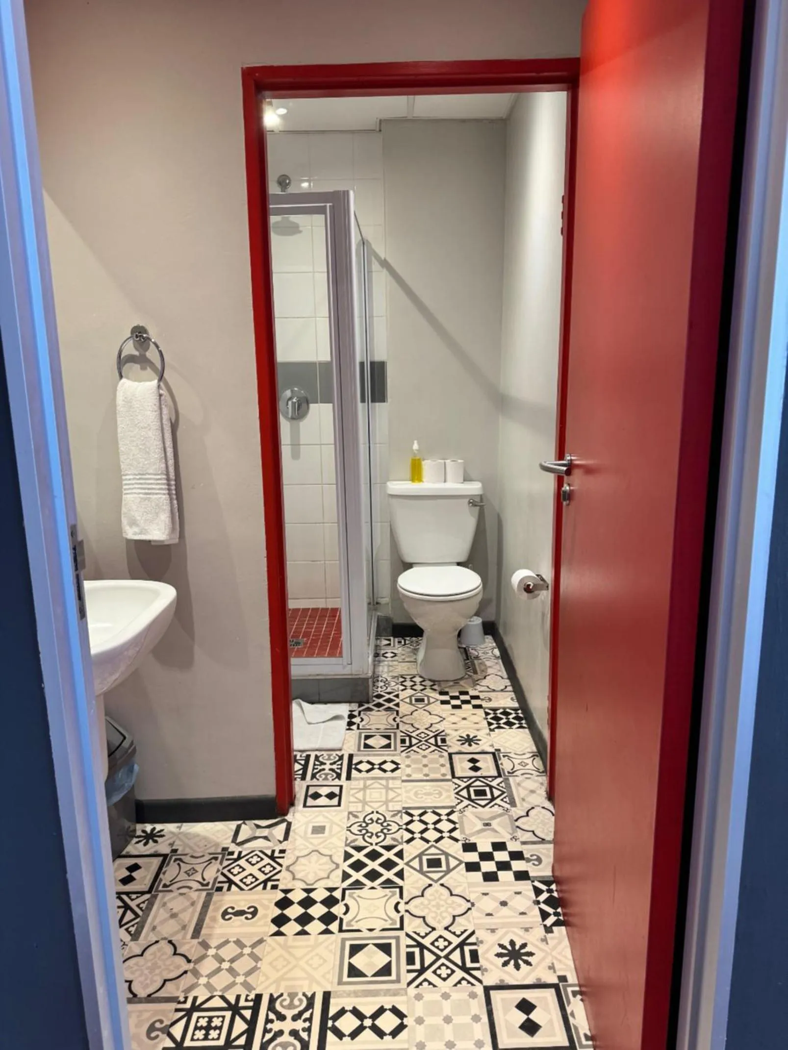 Bathroom in 91 Loop Boutique Hostel