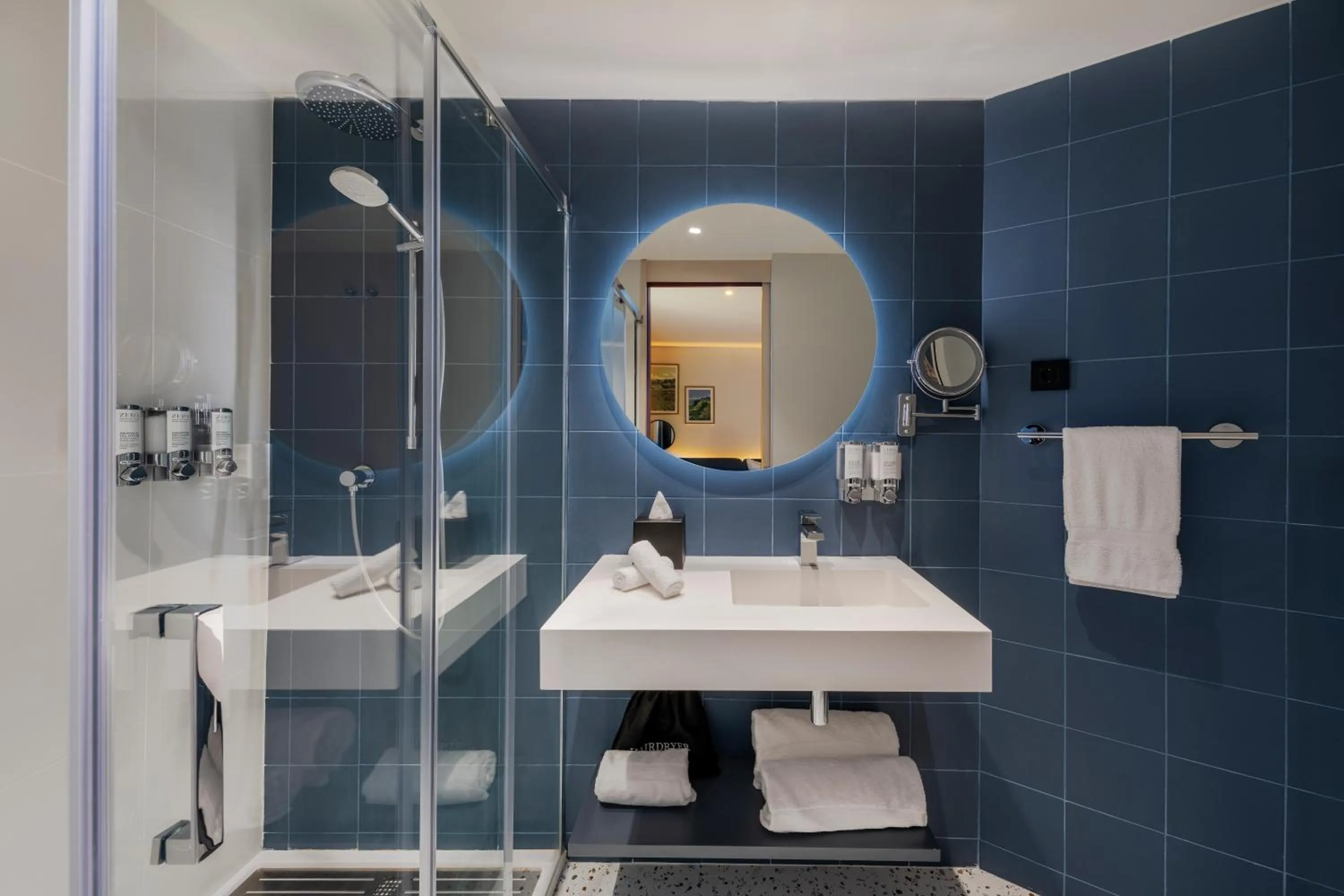 Bathroom in Hampton By Hilton Alicante Airport