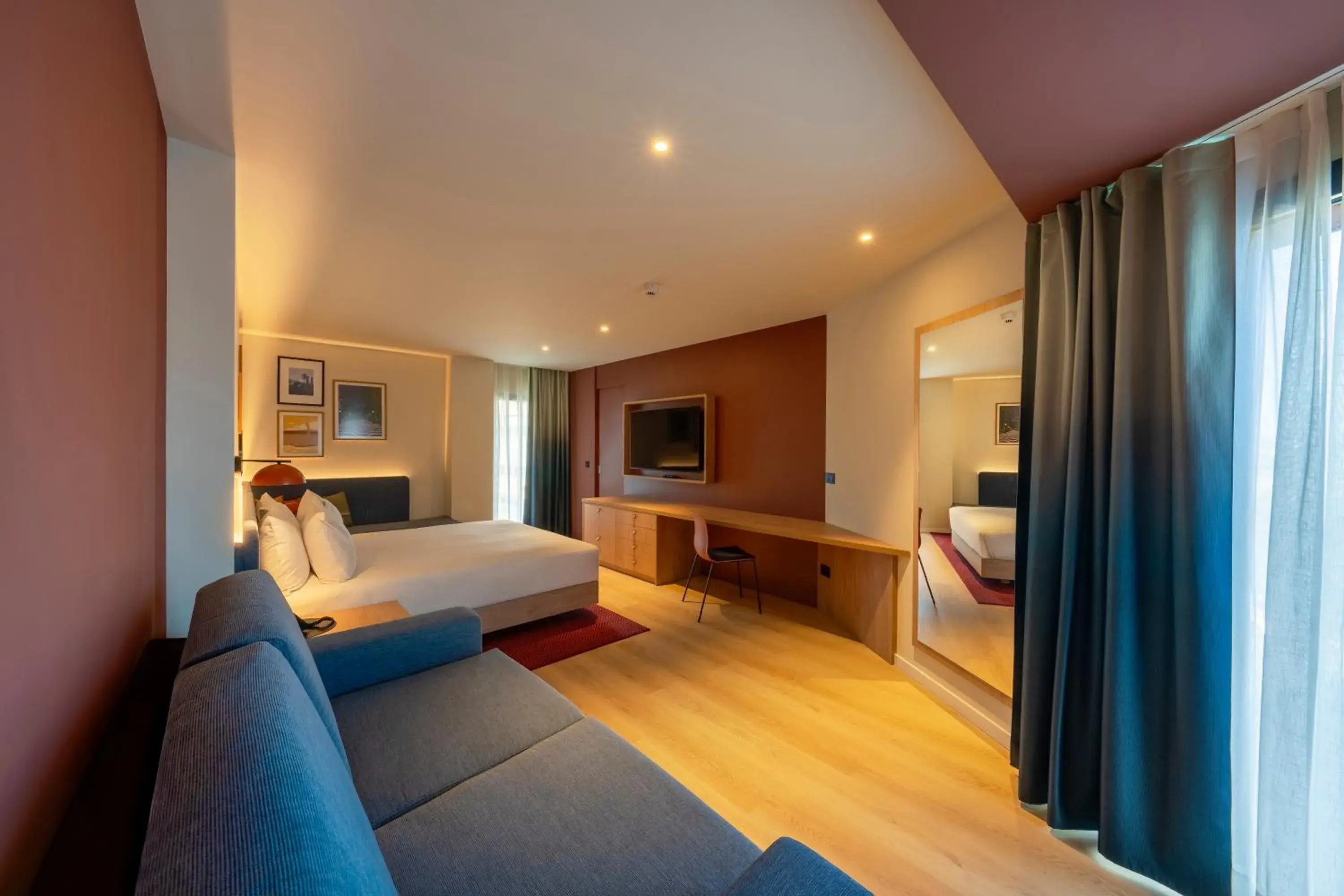 Photo of the whole room, Bed in Hampton By Hilton Alicante Airport Photo of the whole room, Bed in Hampton By Hilton Alicante Airport