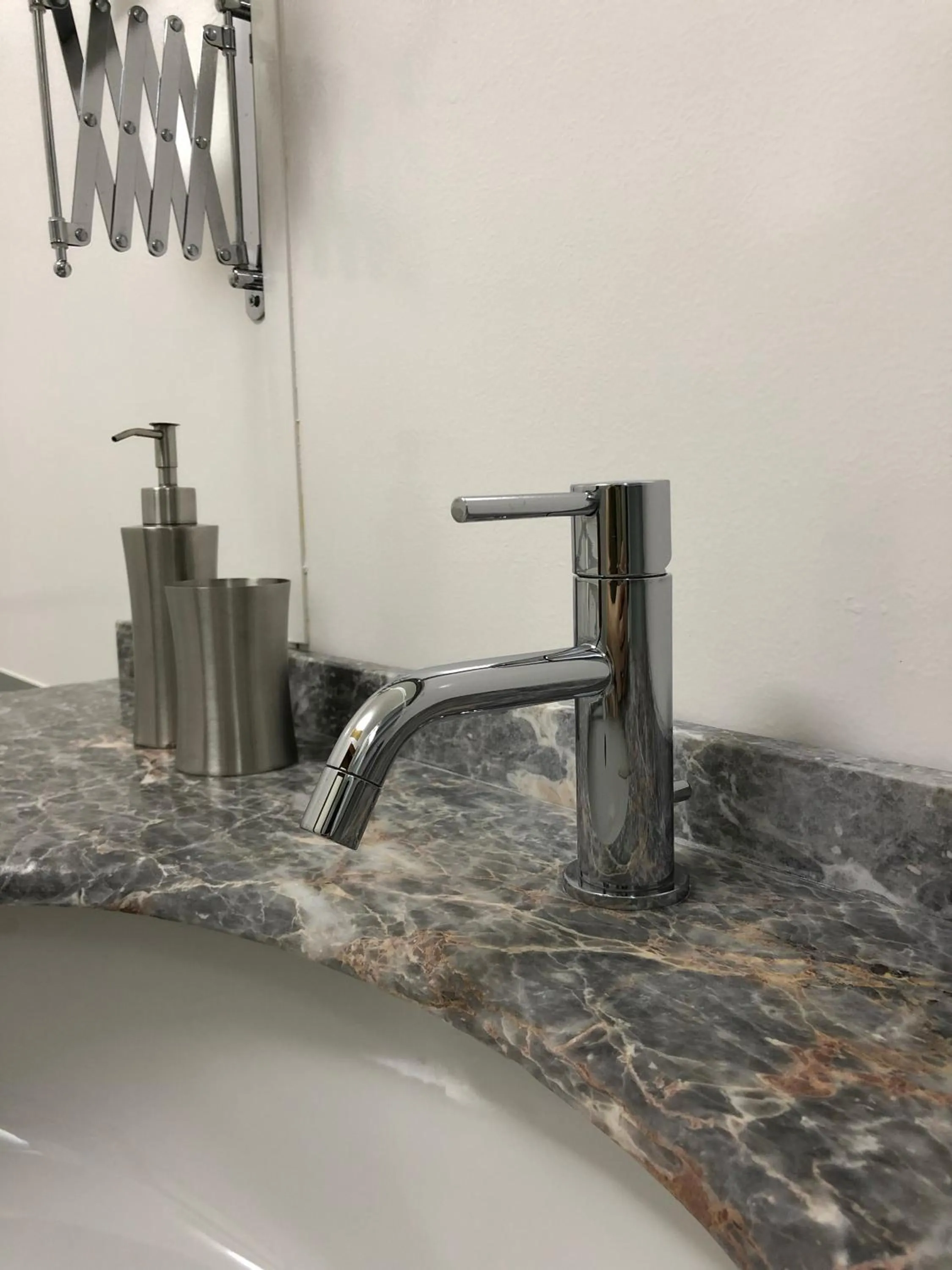 Bathroom in Monterussi Bed and Breakfast