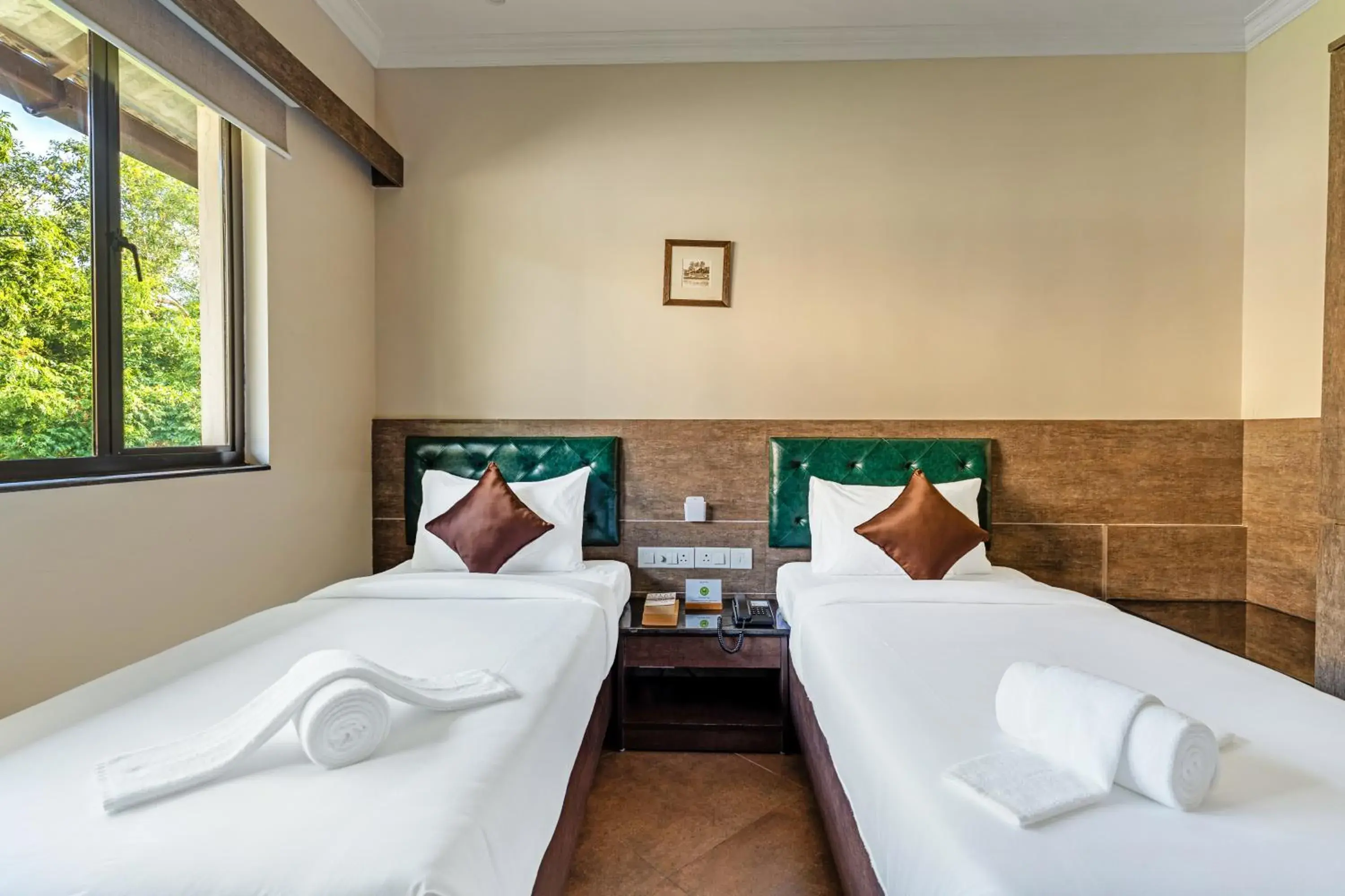 Executive Suite in Still Waters Alaya Stays by ELIVAAS Executive Suite in Still Waters Alaya Stays by ELIVAAS