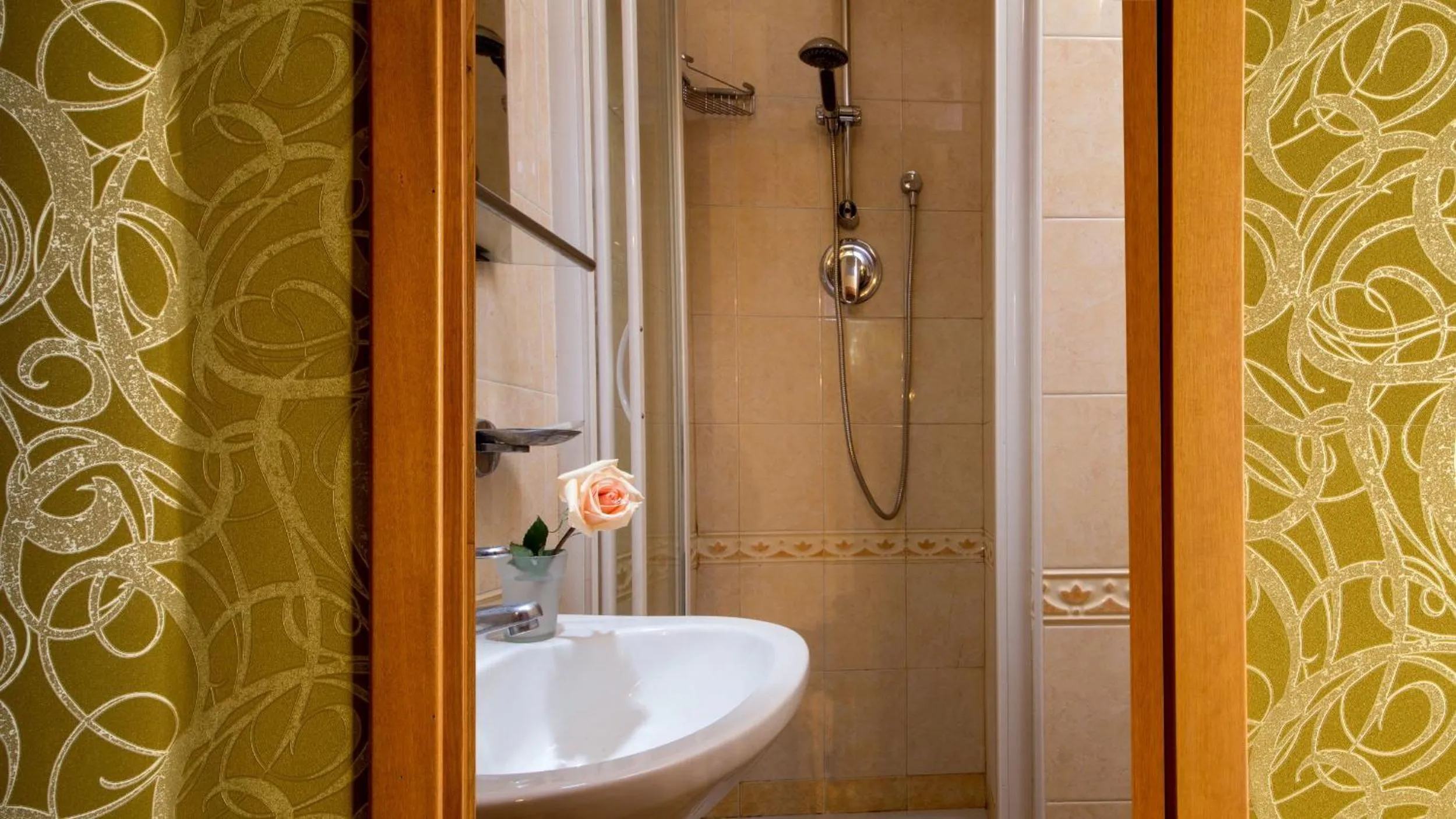 Bathroom in Ad Hoc Domus Colosseo