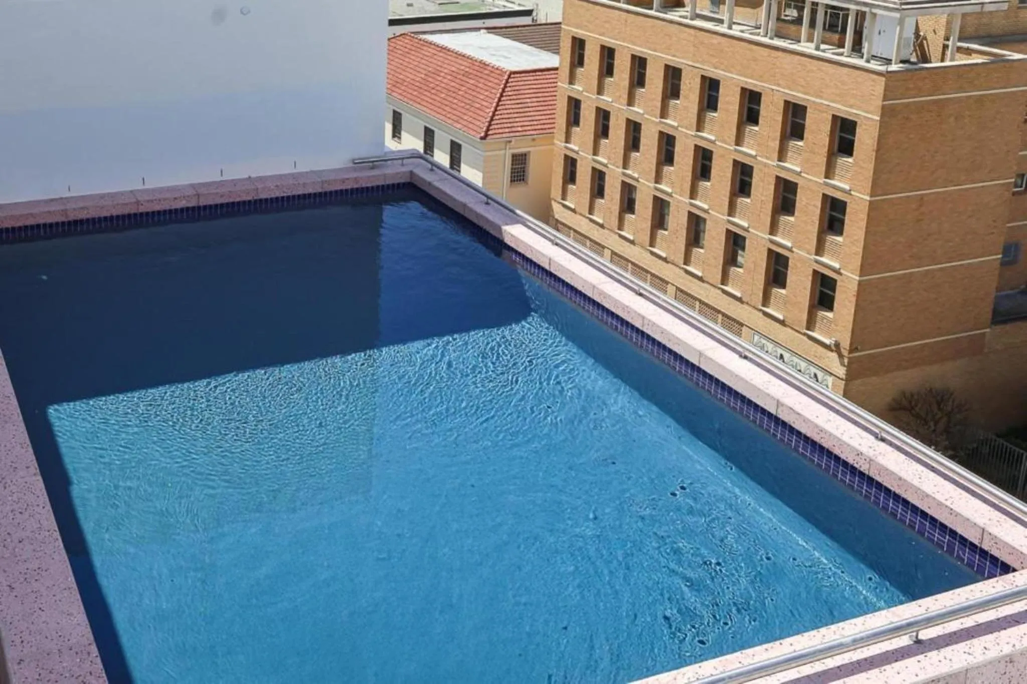 ONEHUNDRED on M - Fluent Serviced Apartments