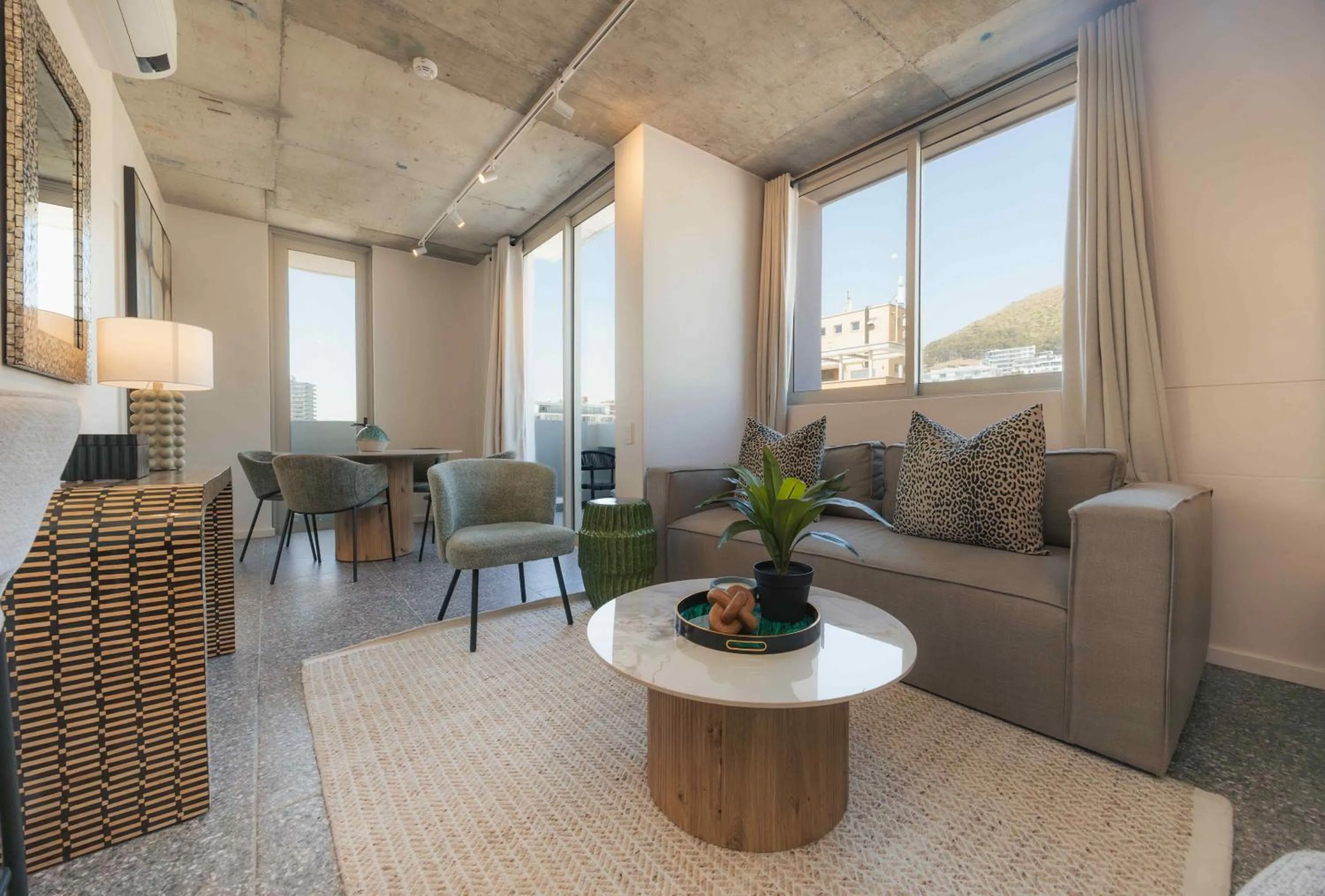 ONEHUNDRED on M - Fluent Serviced Apartments
