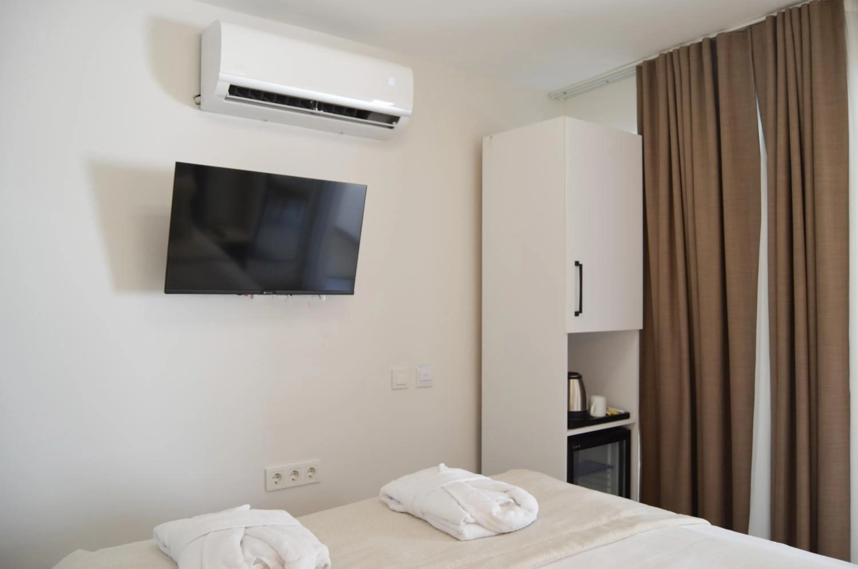 TV and multimedia, Bed in niXie Hotel Bodrum