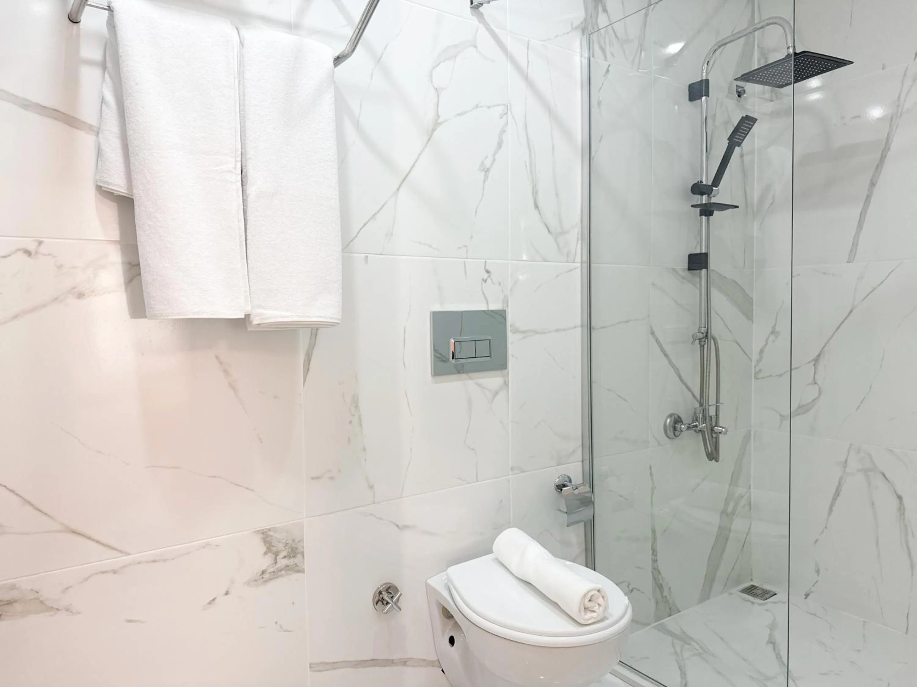 Shower in niXie Hotel Bodrum