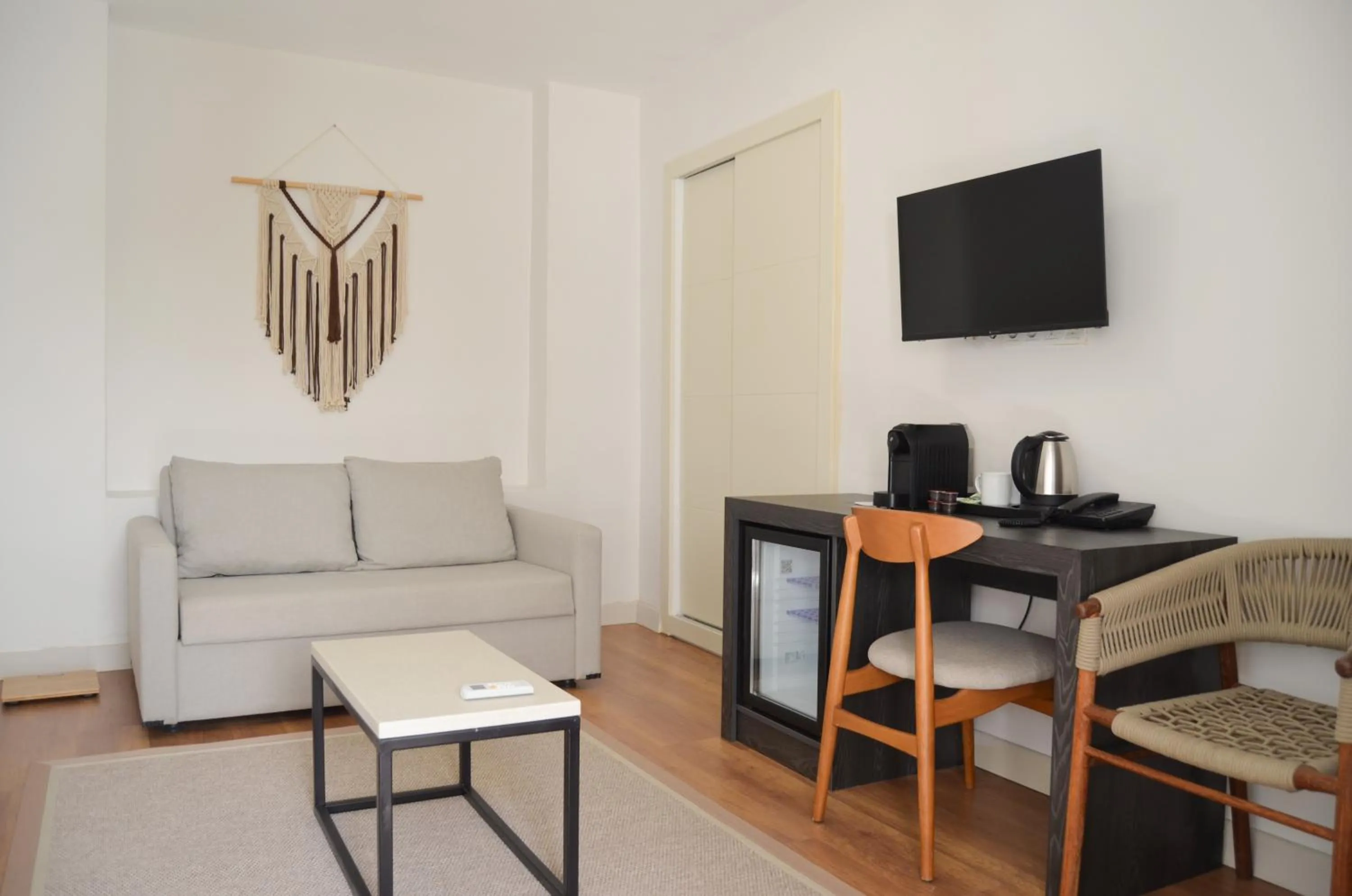 TV and multimedia in niXie Hotel Bodrum