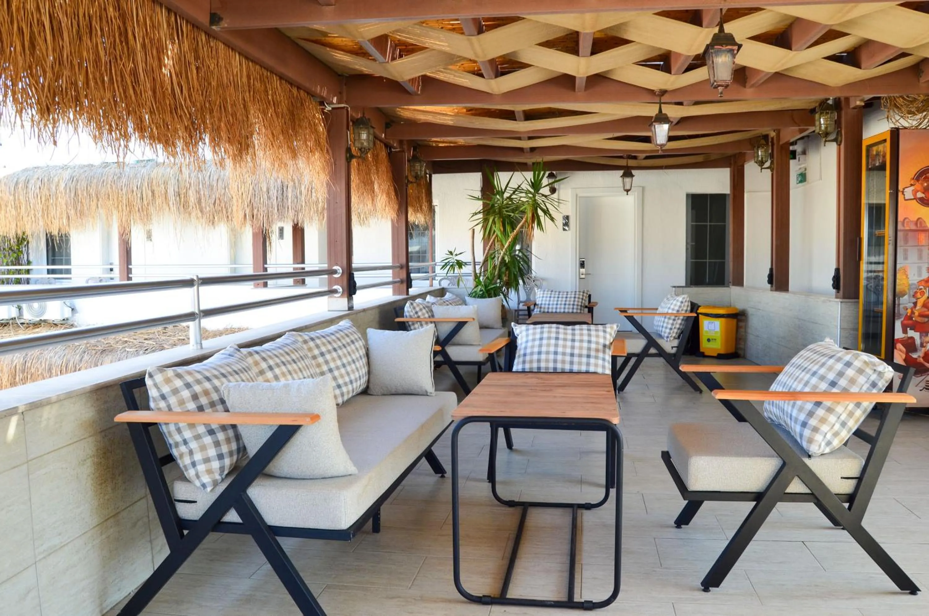 Restaurant/places to eat in niXie Hotel Bodrum