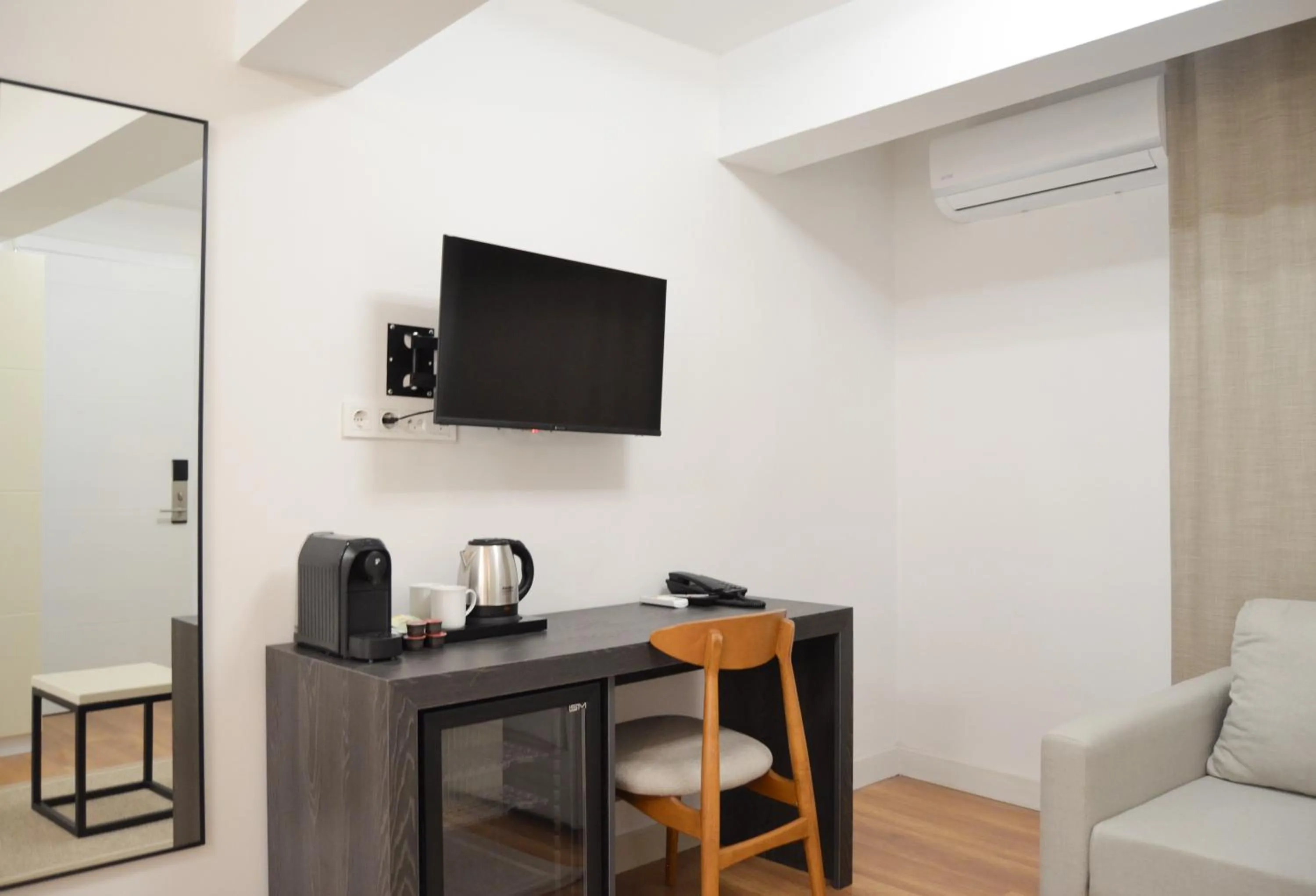 TV and multimedia in niXie Hotel Bodrum