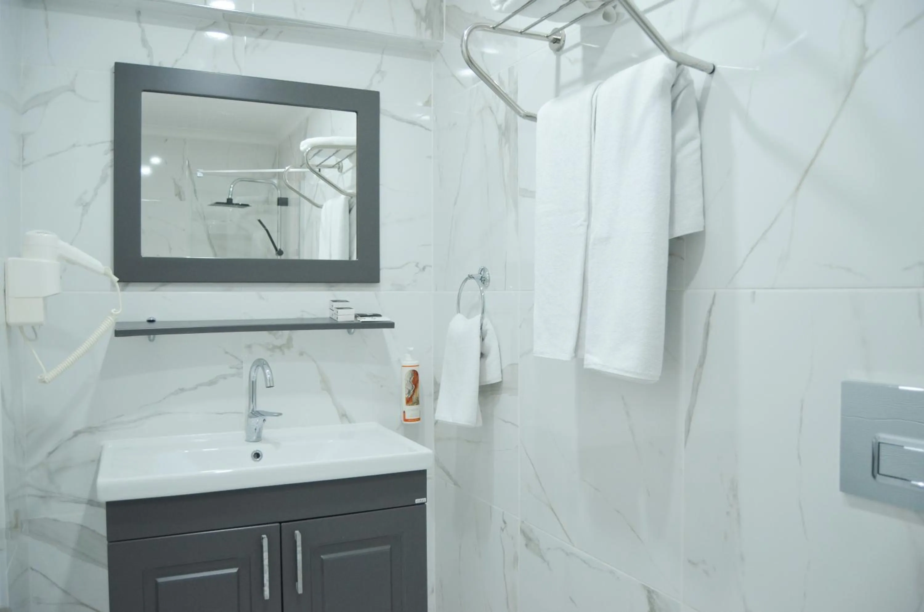 Shower in niXie Hotel Bodrum