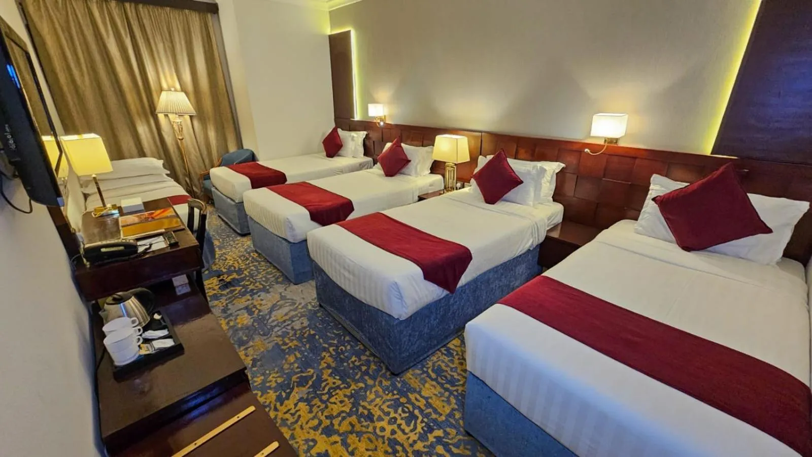 Bed in Jiwar Al Saha Hotel