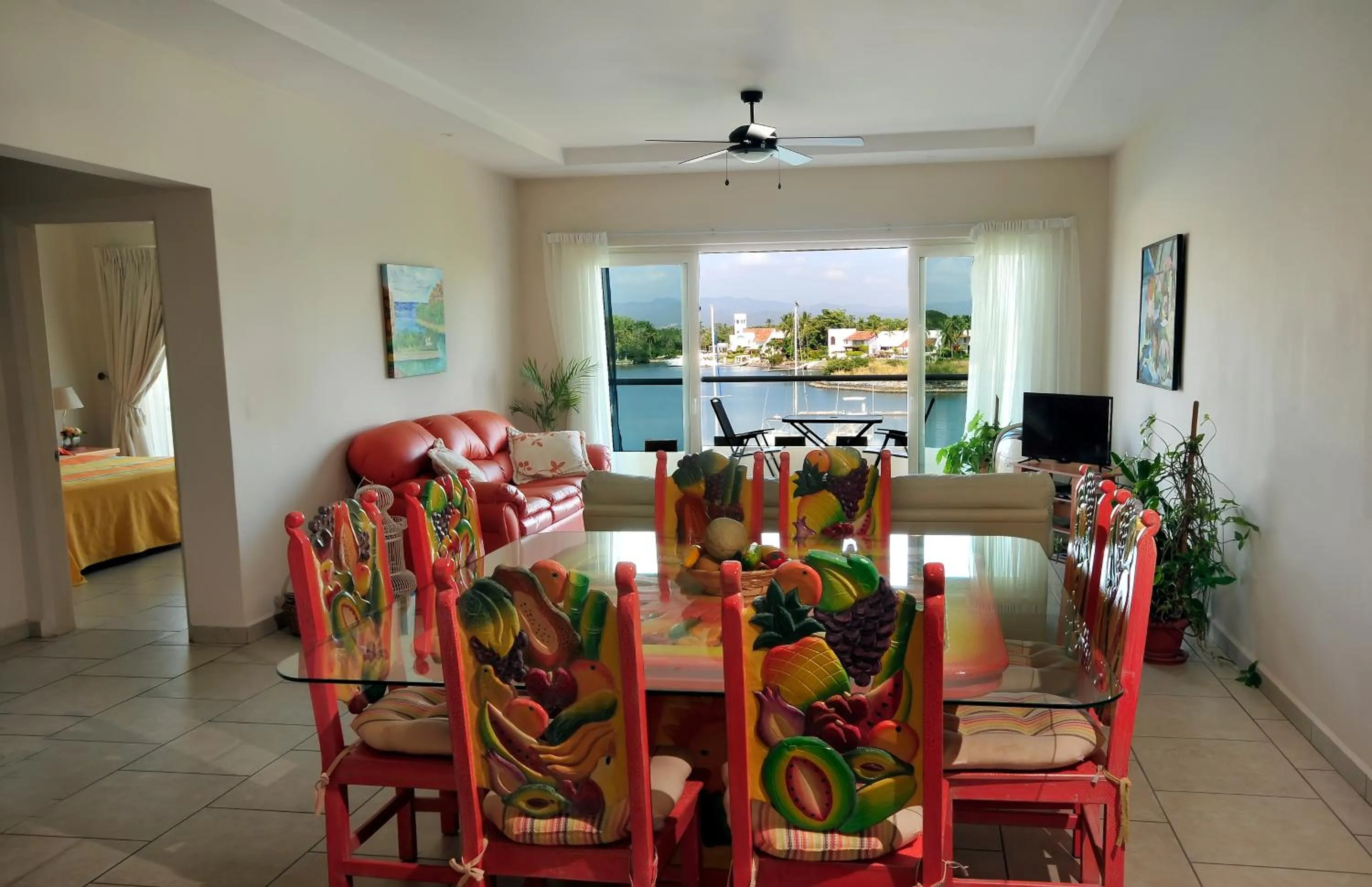 Dining area in Marina Banderas Suites Hotel Boutique