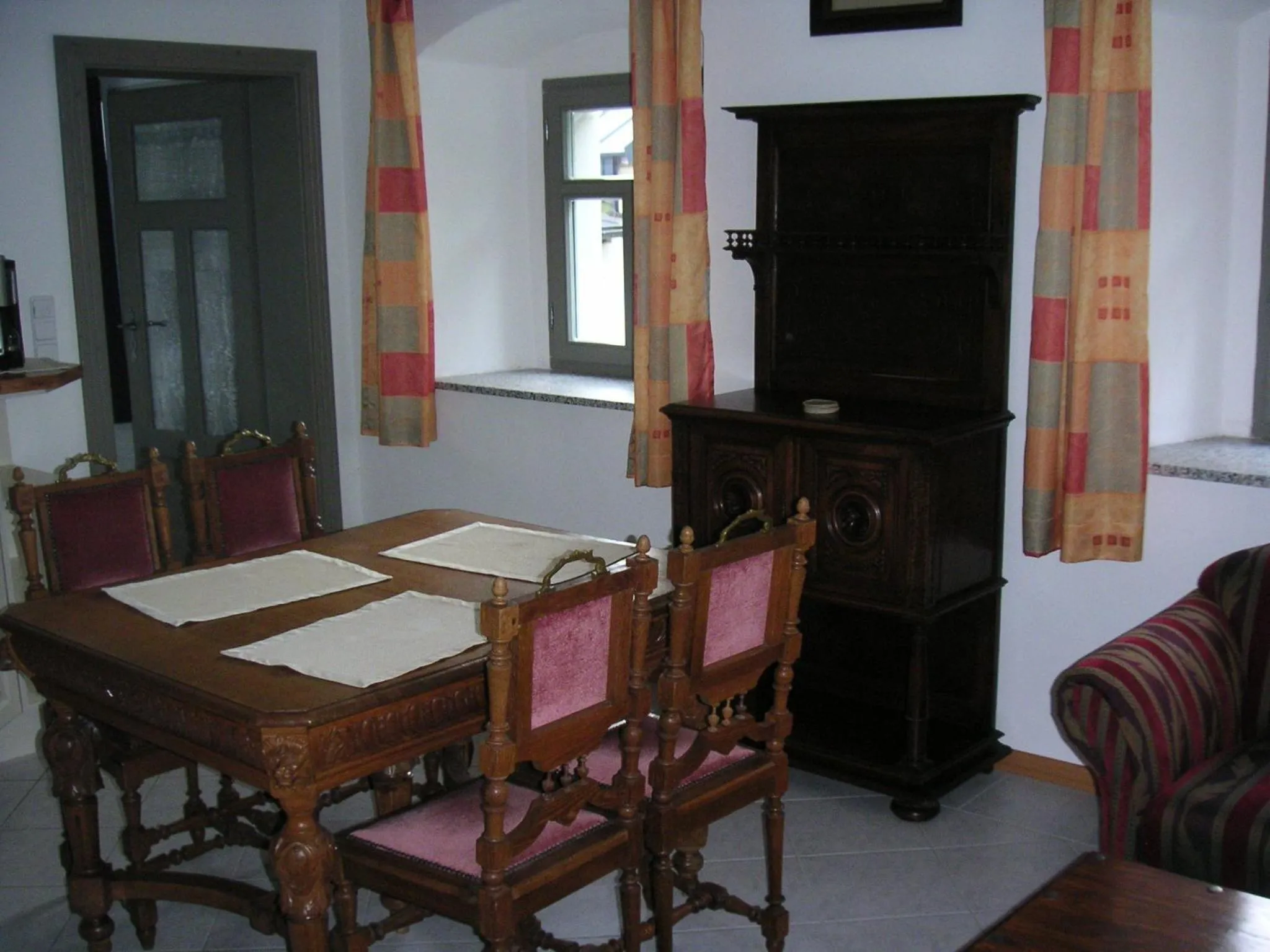 Photo of the whole room in Hammerschloss Unterklingensporn