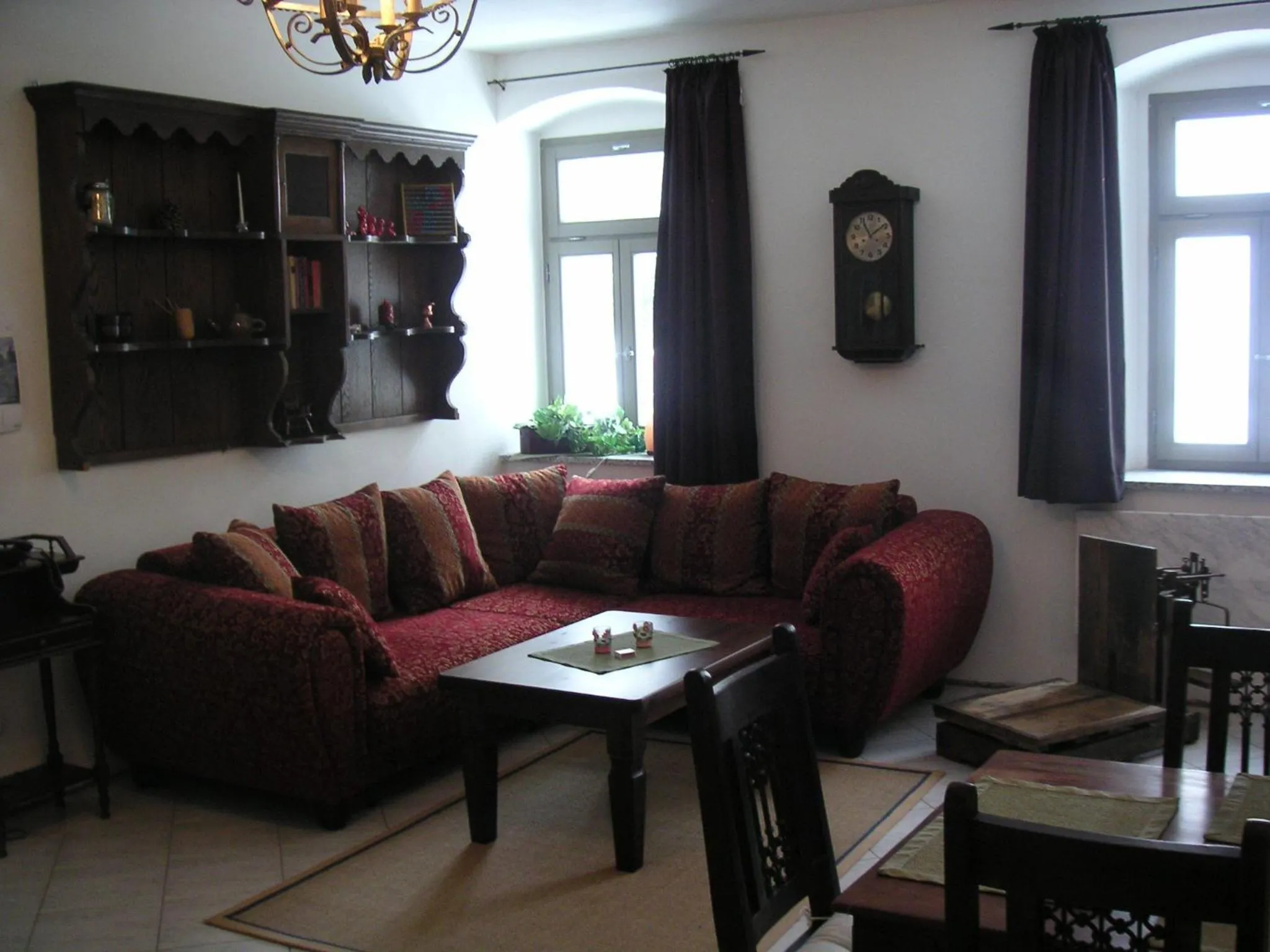 Photo of the whole room in Hammerschloss Unterklingensporn