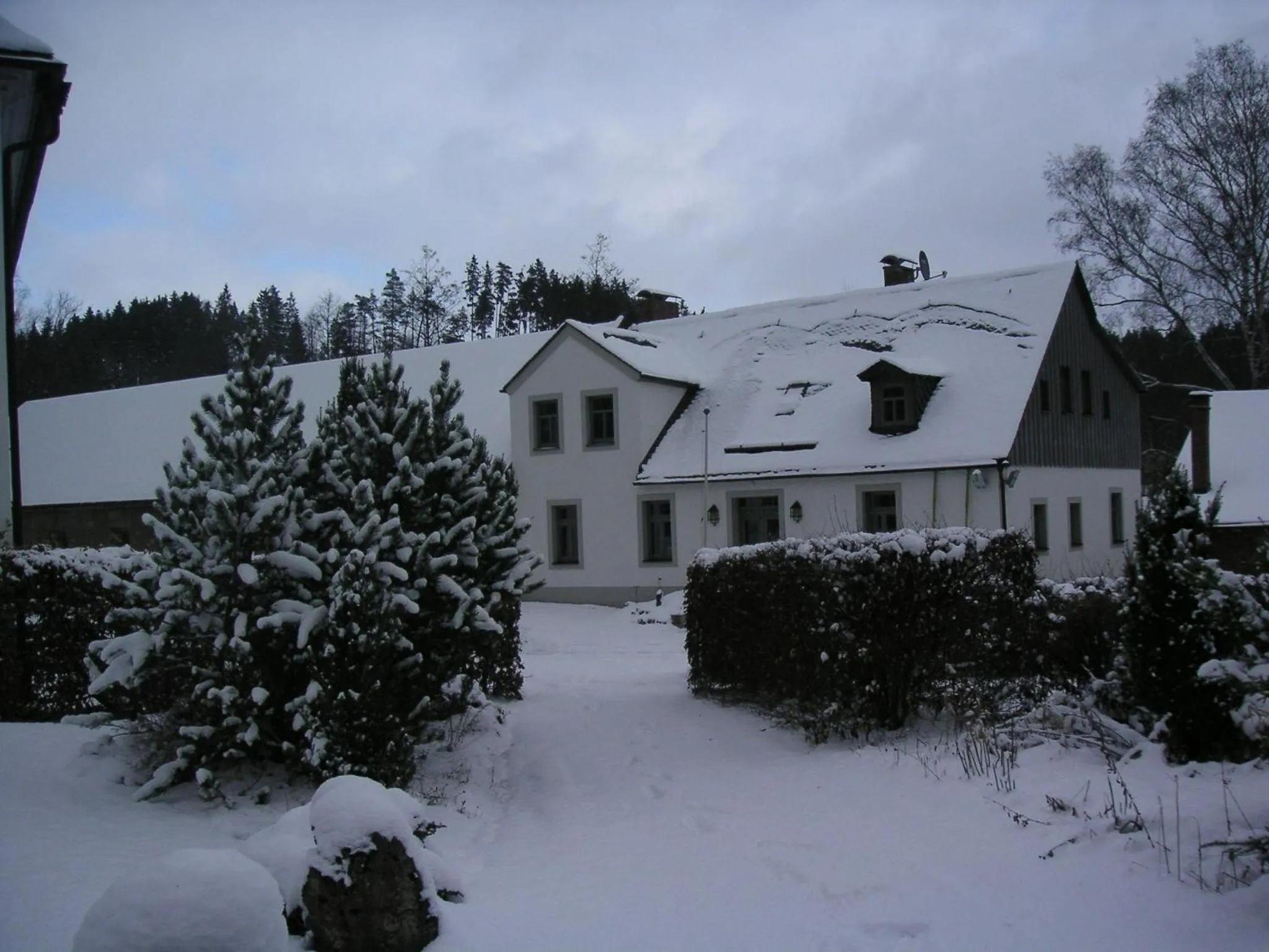 Property building in Hammerschloss Unterklingensporn