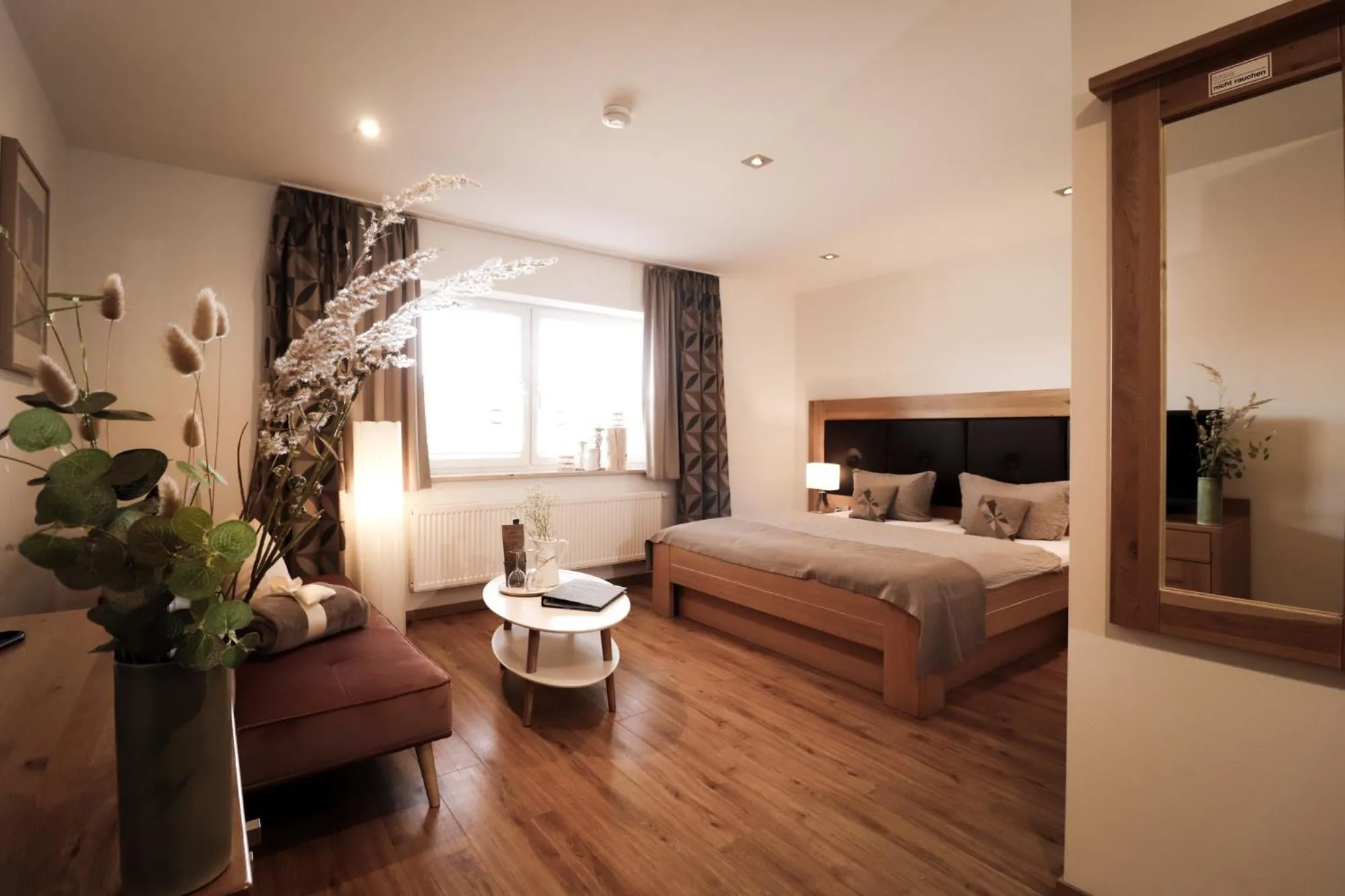 Photo of the whole room, Bed in Pension Carlbauer