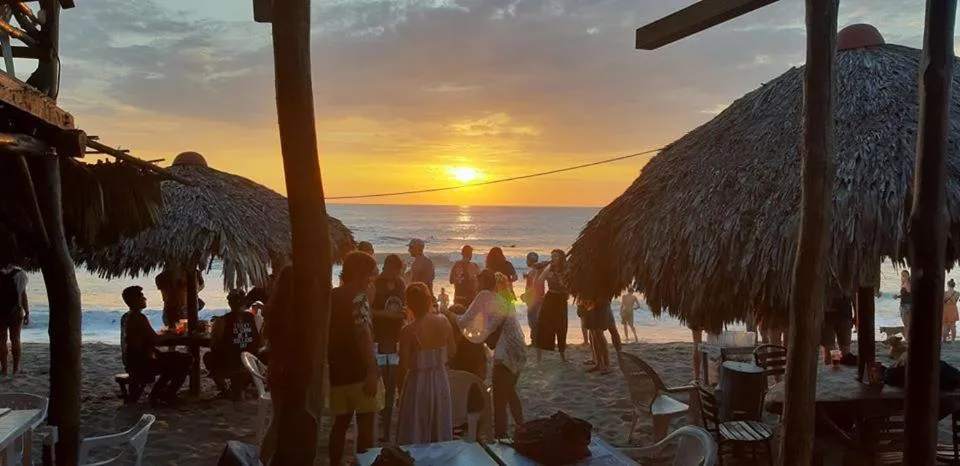 Playa Roca Beach Hotel