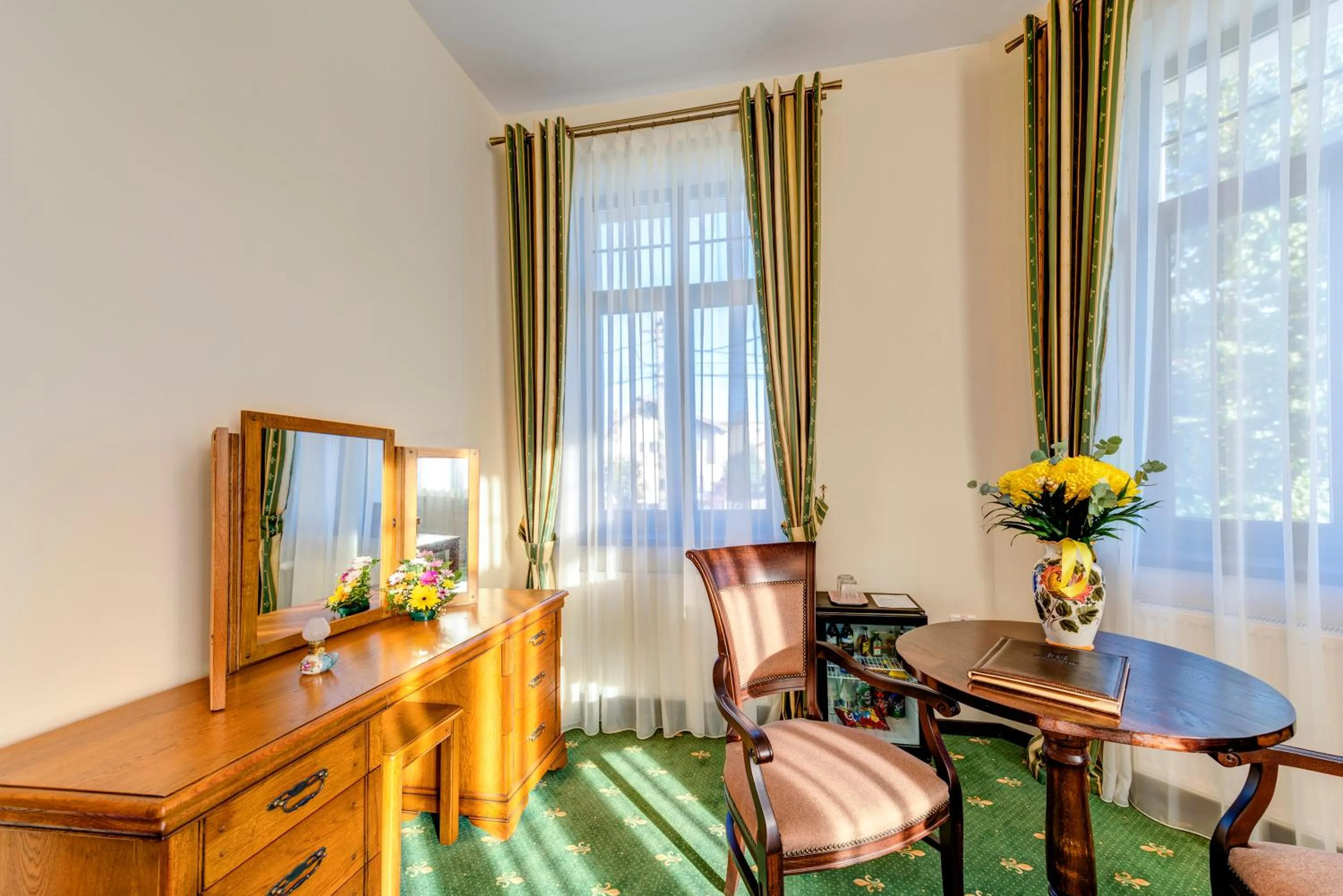 Photo of the whole room in Karlhof