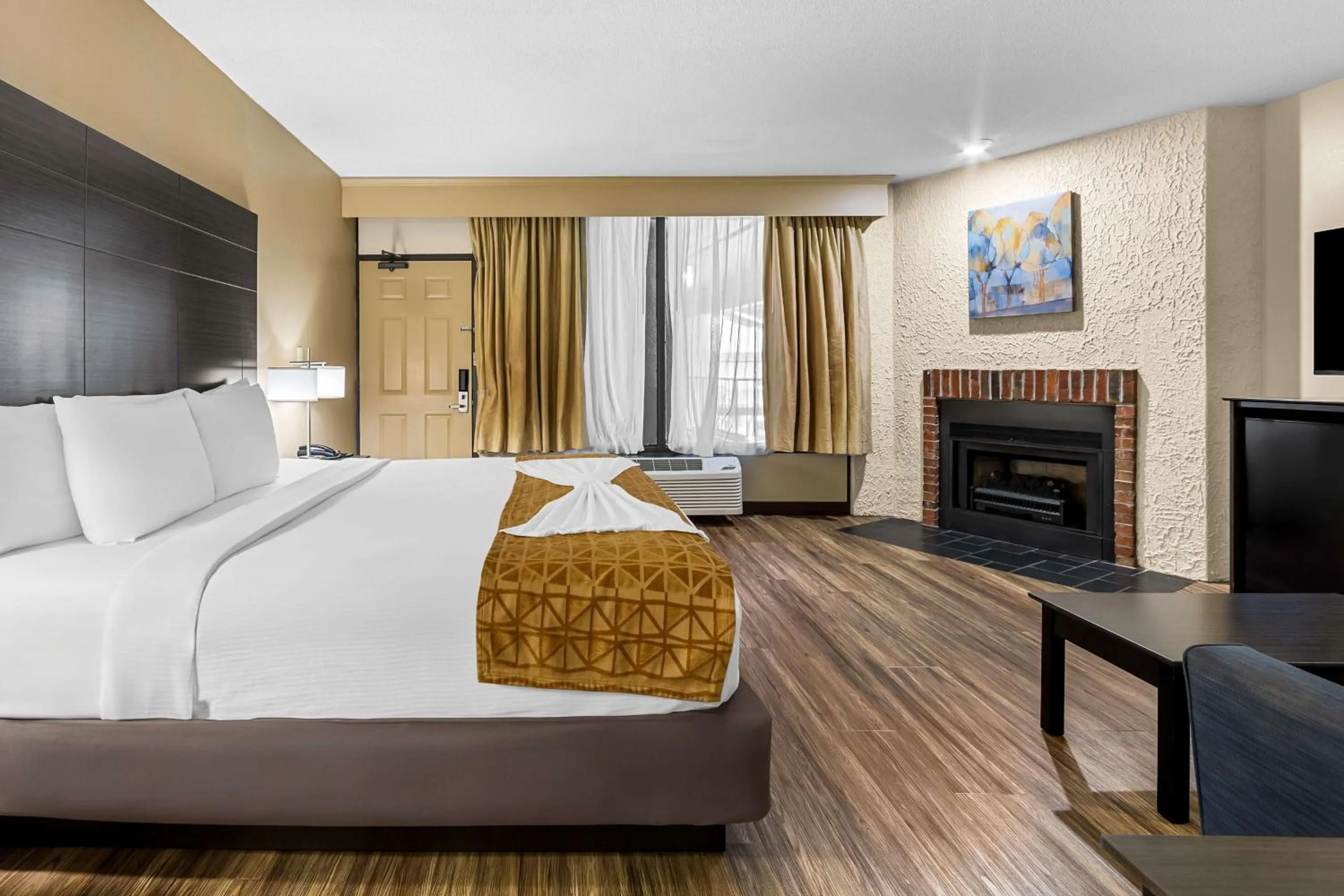 Bedroom, Bed in Best Western Toni Inn