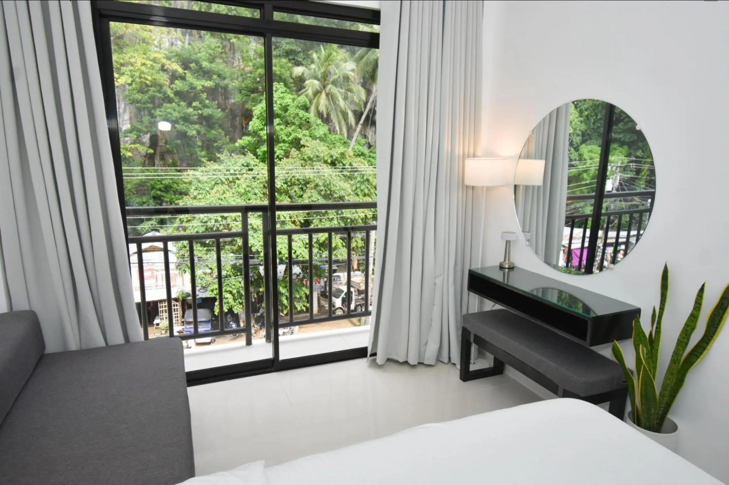 View (from property/room), Bed in BonBob Inn