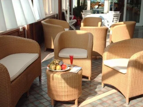 Lounge or bar in Eden Beach Club