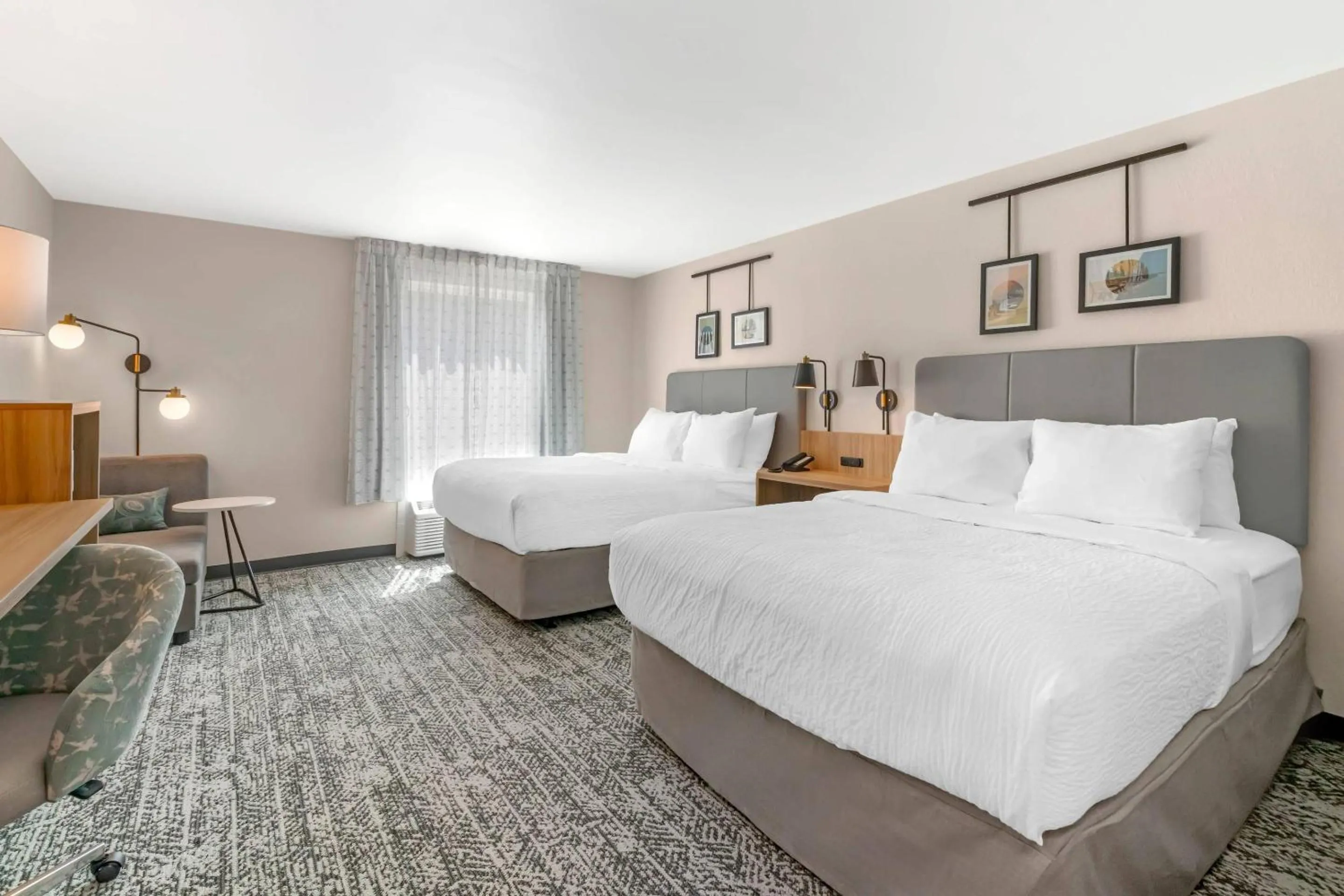 Bedroom, Bed in Sleep Inn & Suites