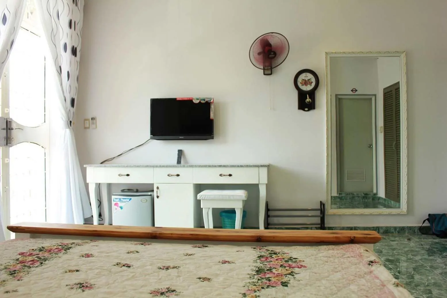 TV and multimedia in Sunshine