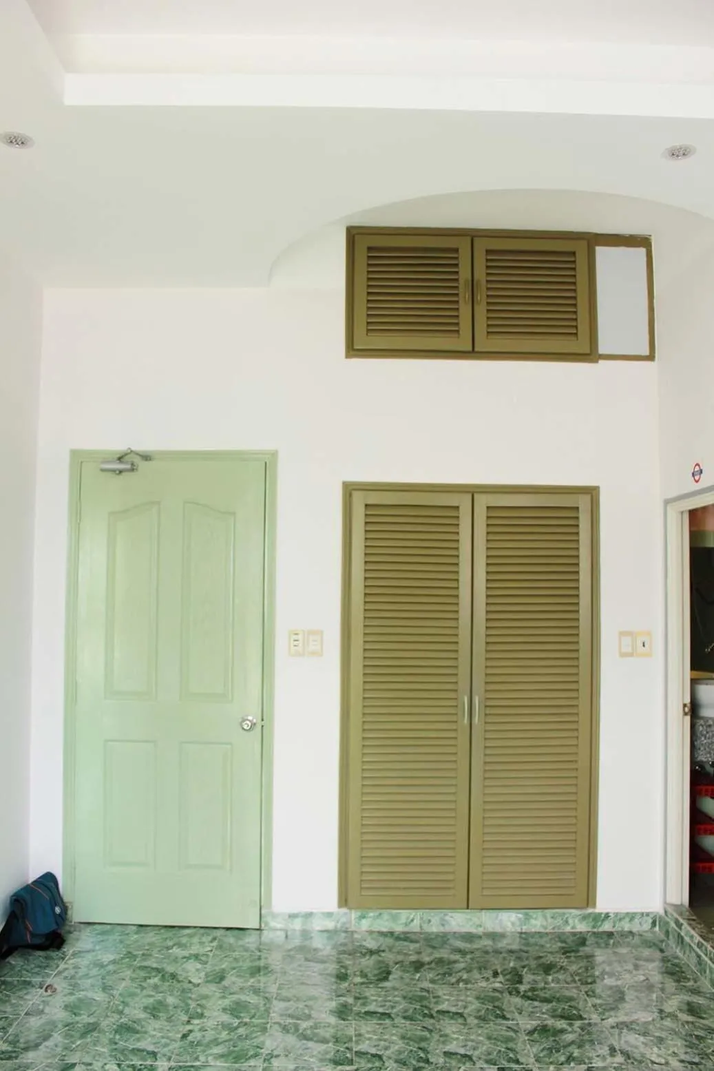 Decorative detail in Sunshine