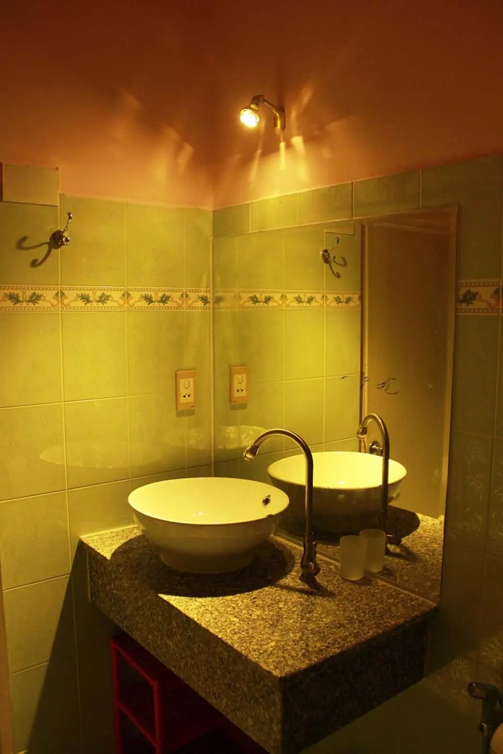 Bathroom in Sunshine