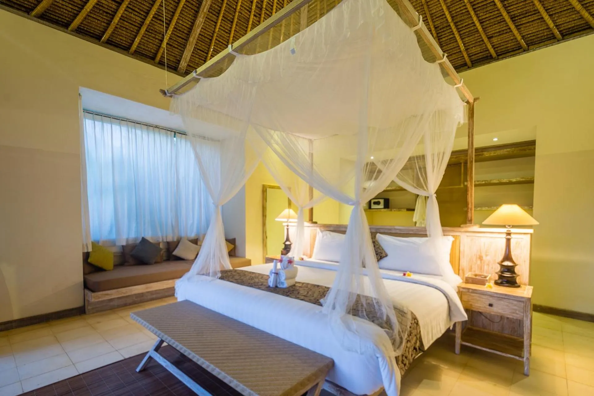 Bed in Mesari Hotel Ubud