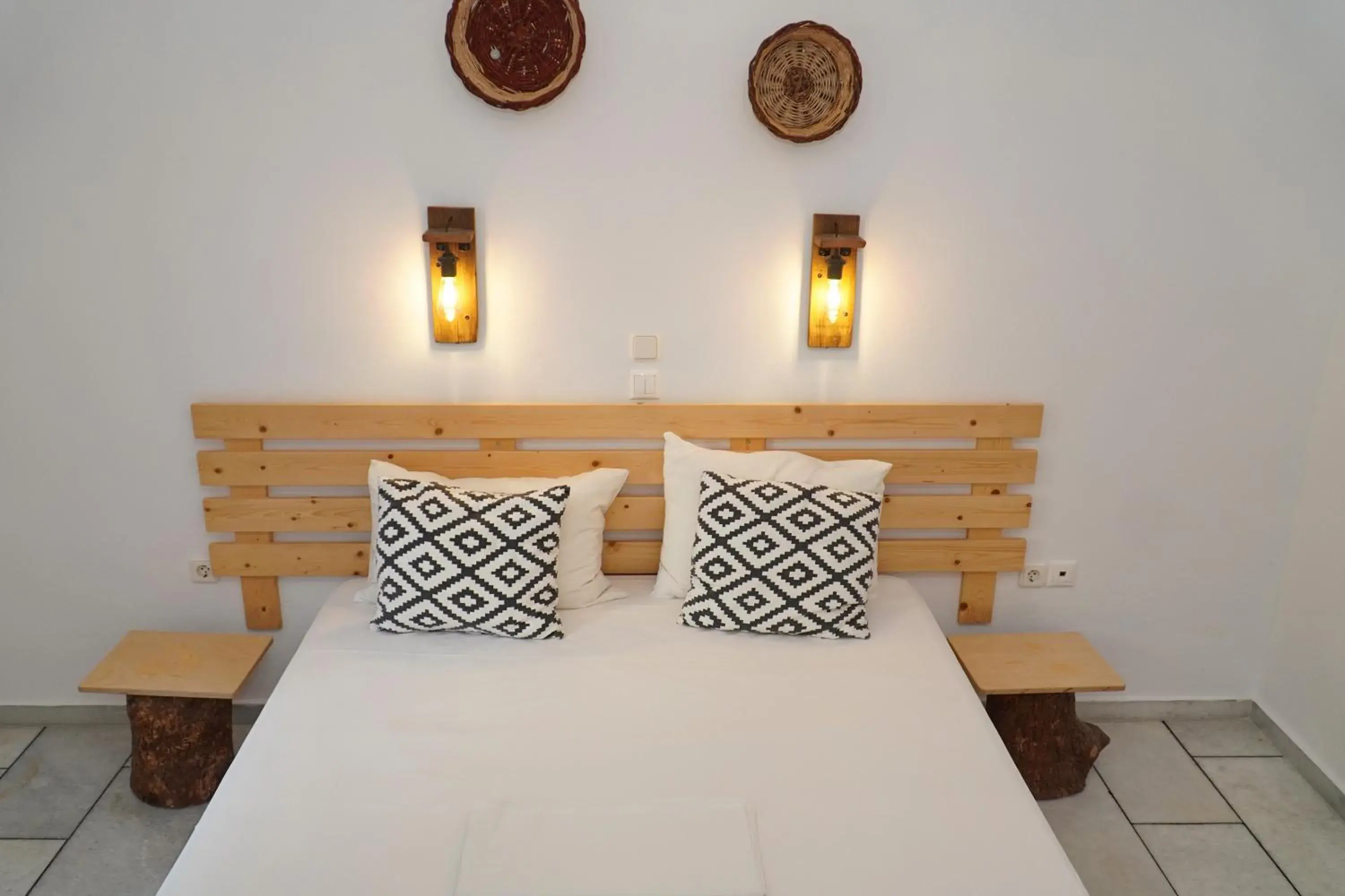 Executive Double Room Semi basement in Camara Hotel Executive Double Room Semi basement in Camara Hotel