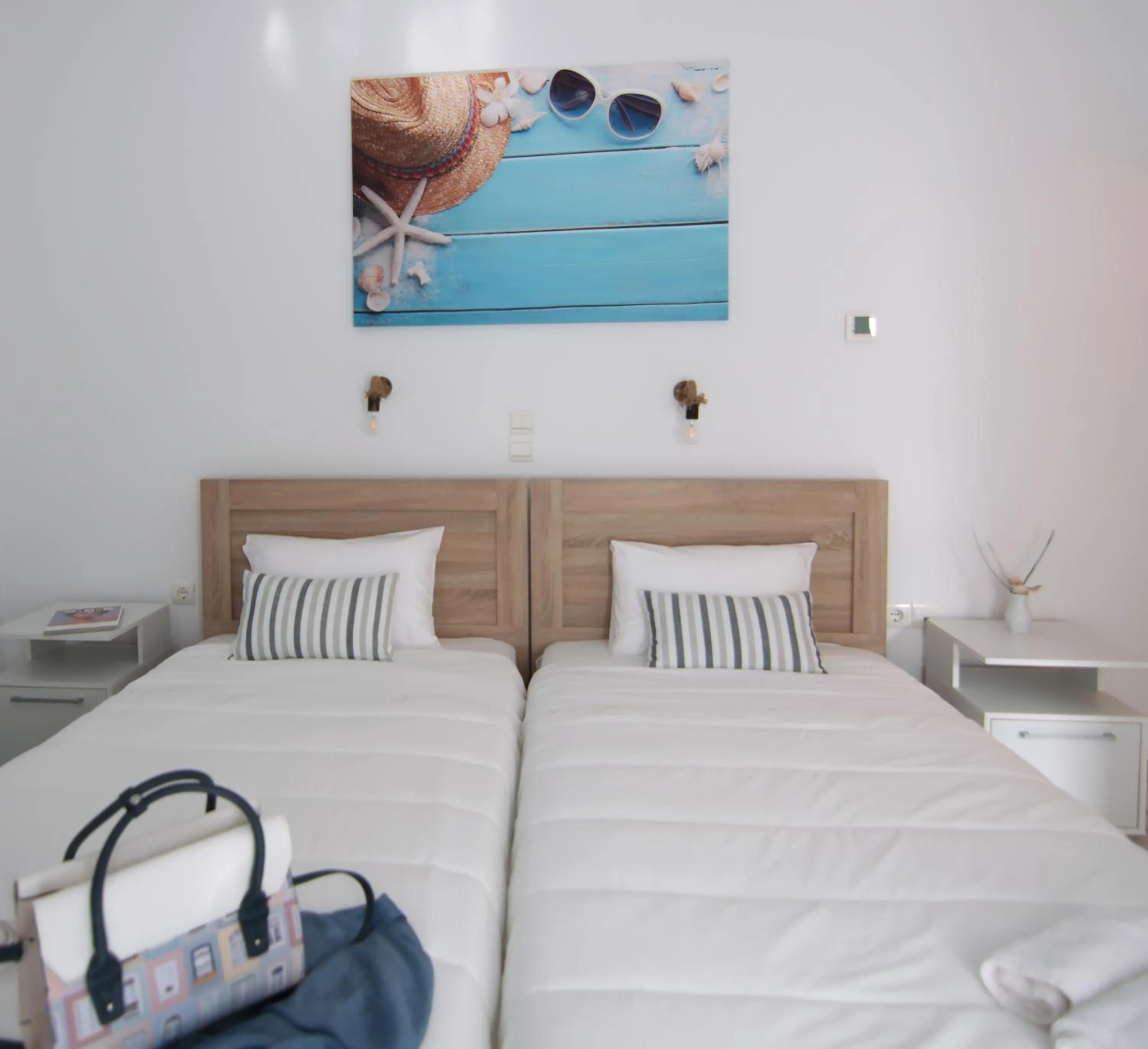 Photo of the whole room, Bed in Camara Hotel