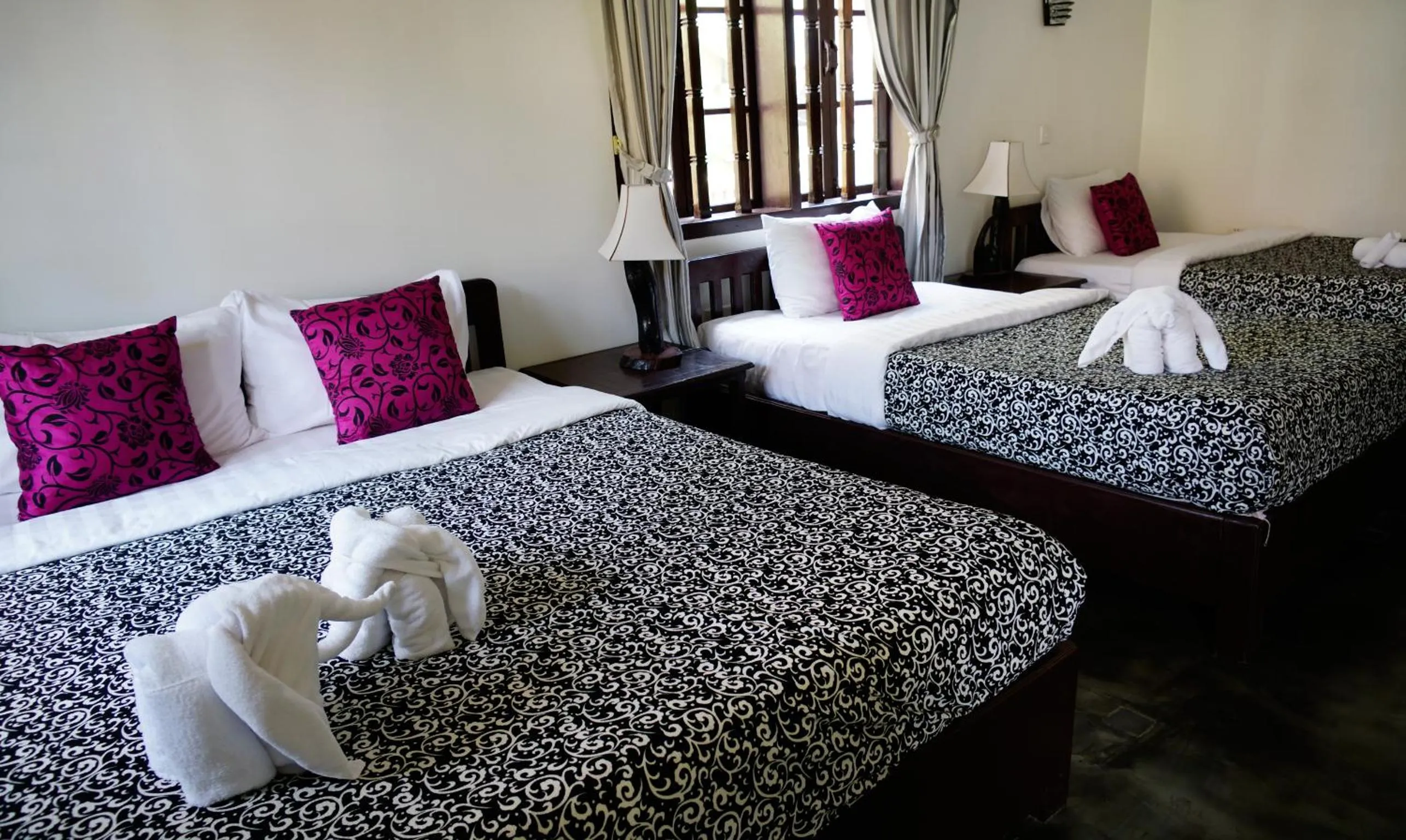 Photo of the whole room, Bed in Uncle Sam Villa