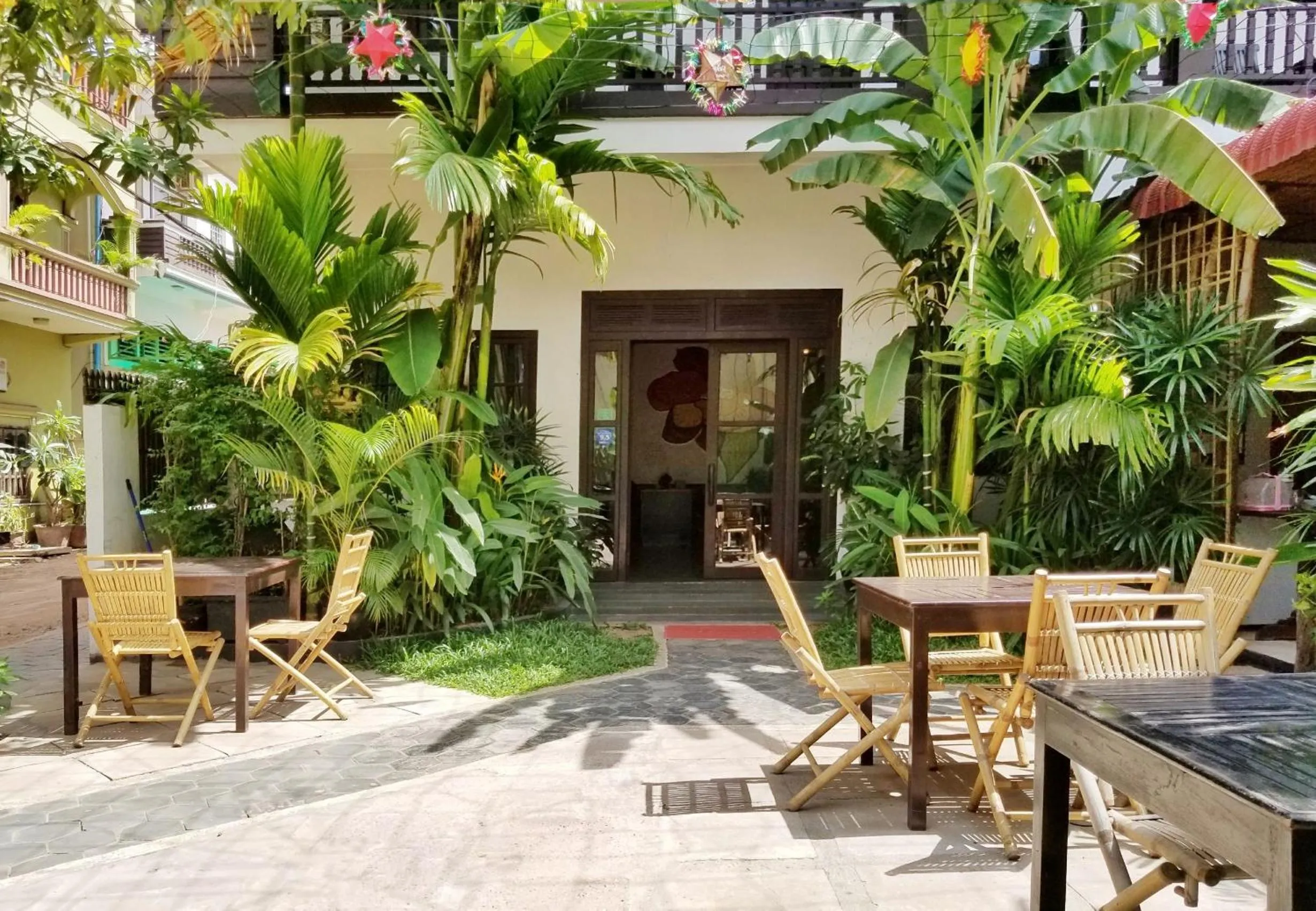 Garden view in Uncle Sam Villa