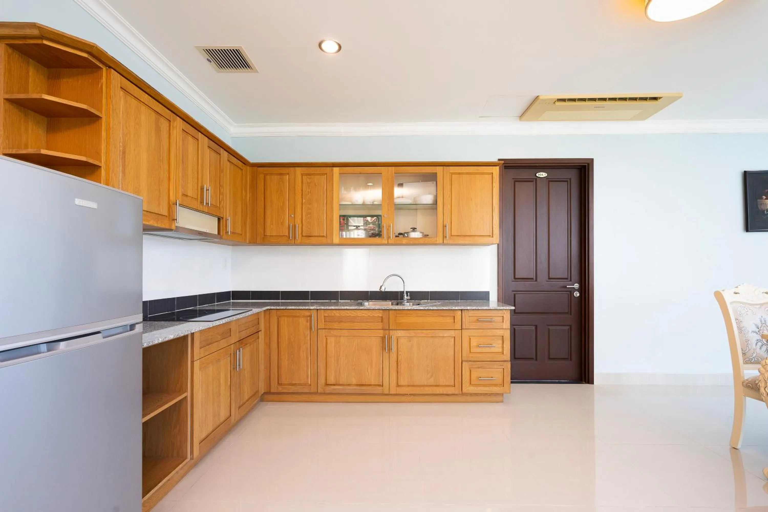 stove in PHU MY HARBOUR HOTEL - Old Golf Phu My Hotel