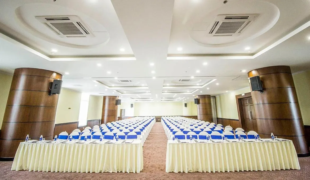 Meeting/conference room in PHU MY HARBOUR HOTEL - Old Golf Phu My Hotel