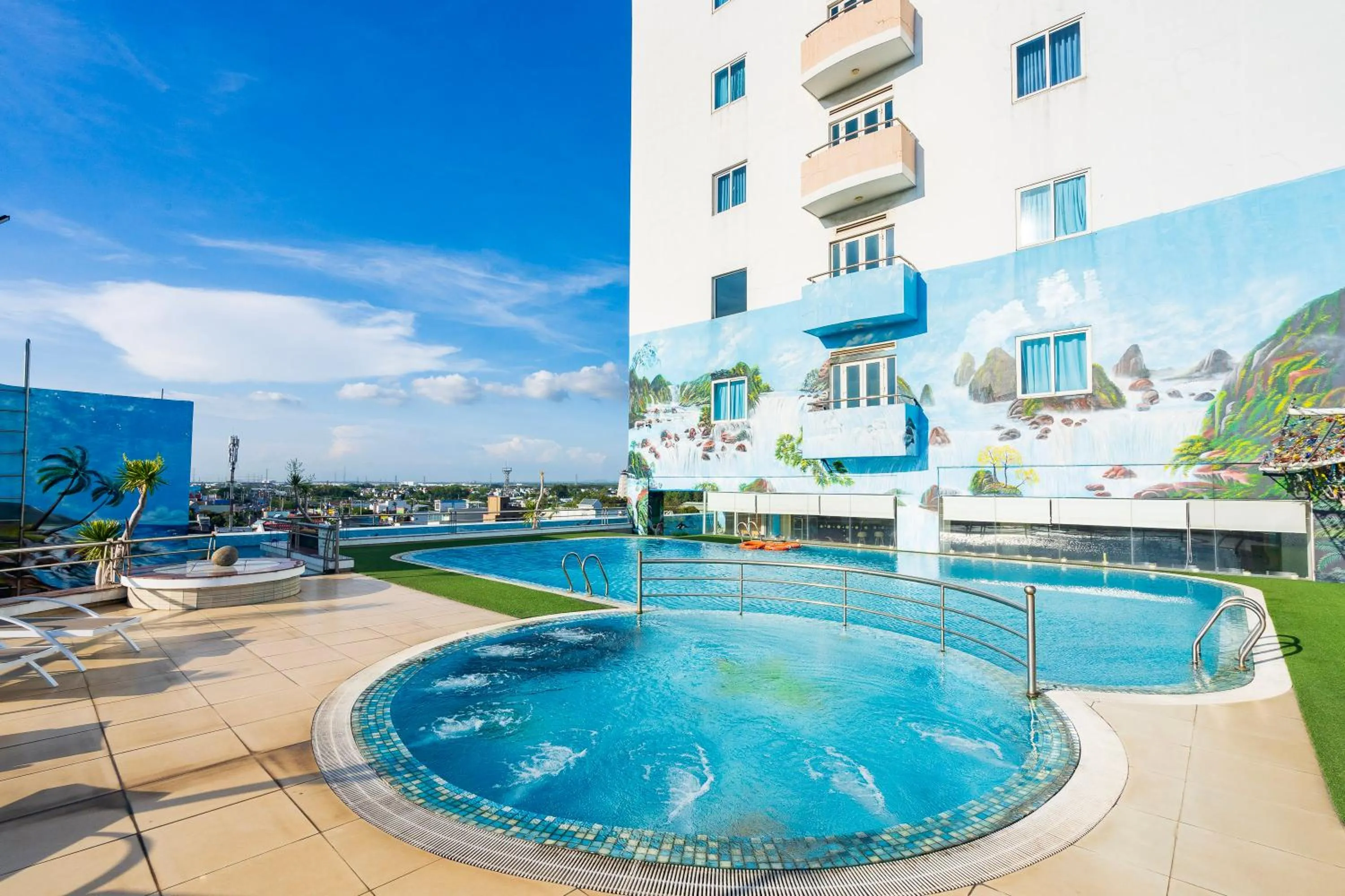 Swimming pool in PHU MY HARBOUR HOTEL - Old Golf Phu My Hotel