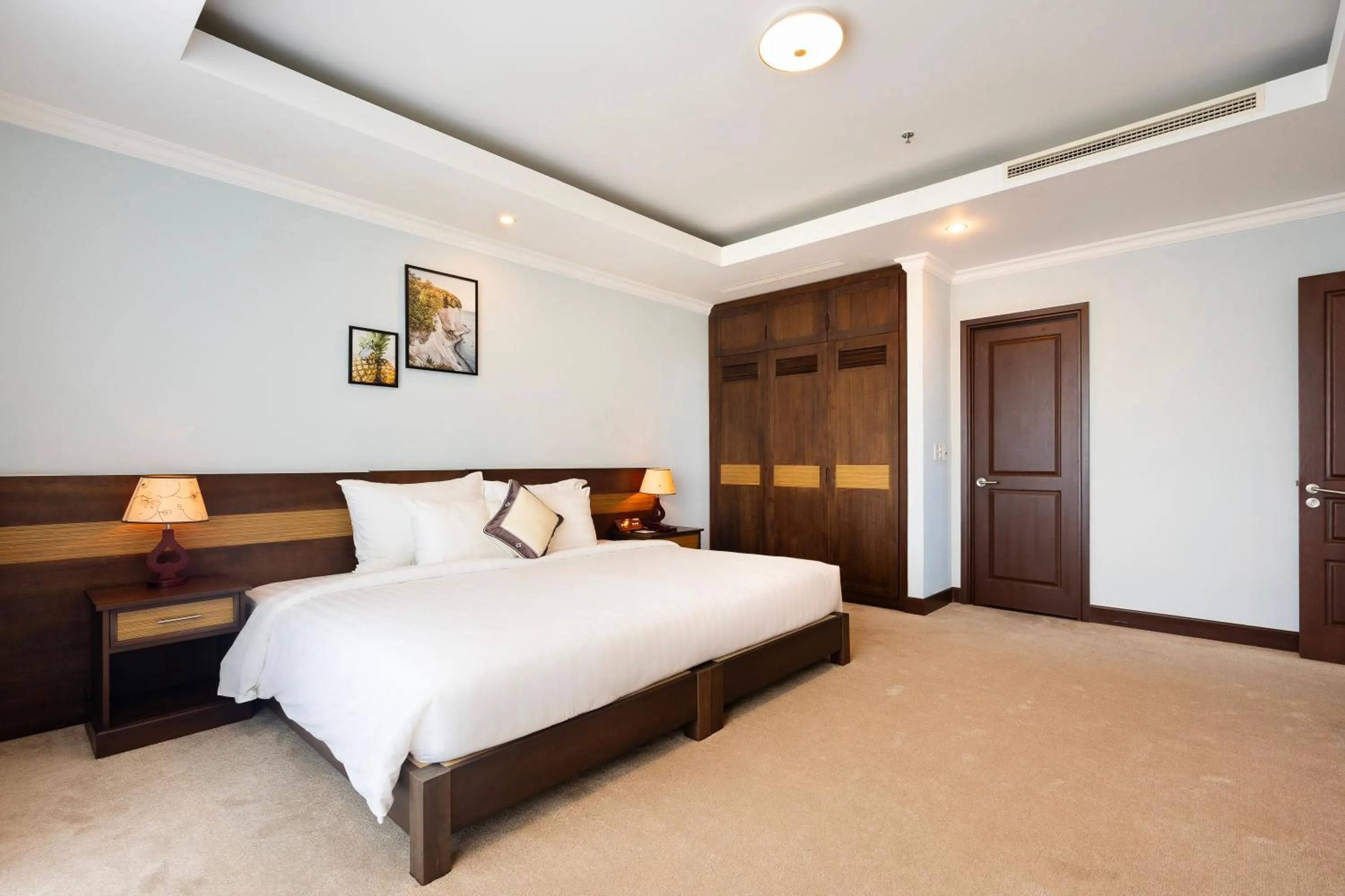 Bed in PHU MY HARBOUR HOTEL - Old Golf Phu My Hotel