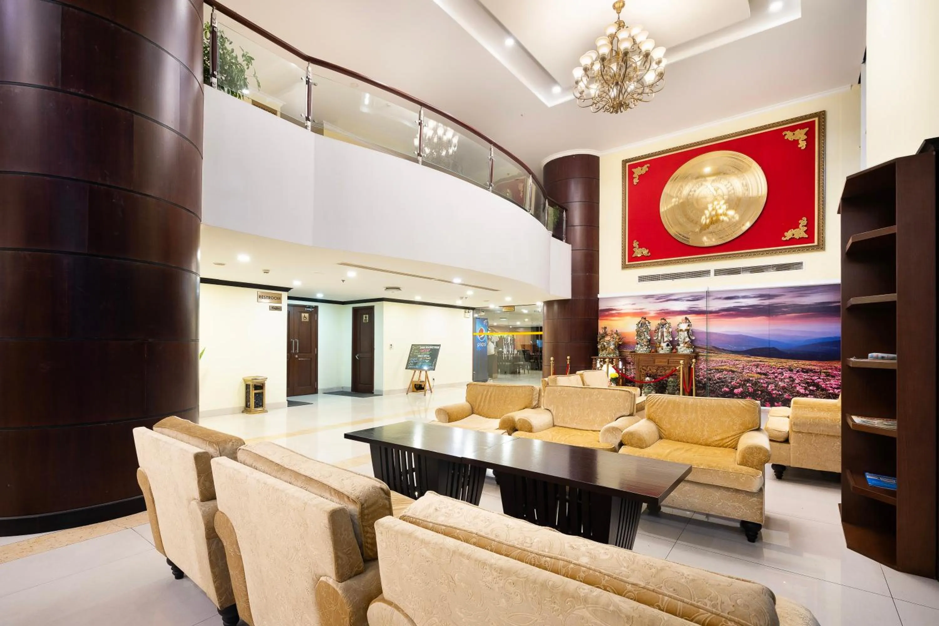 Communal lounge/ TV room in PHU MY HARBOUR HOTEL - Old Golf Phu My Hotel