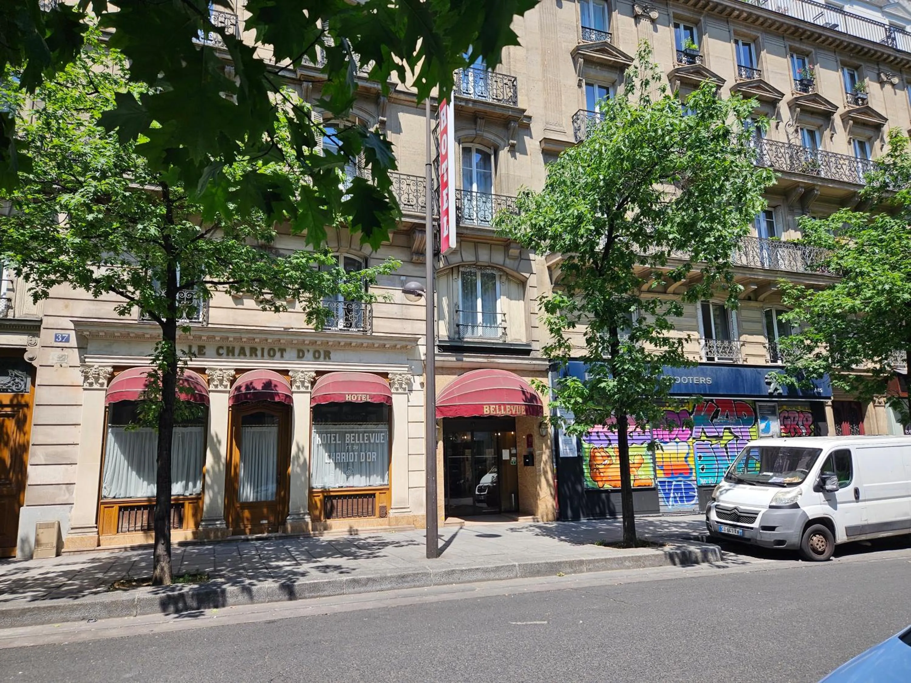 Property building in Hôtel Bellevue et du Chariot d'Or