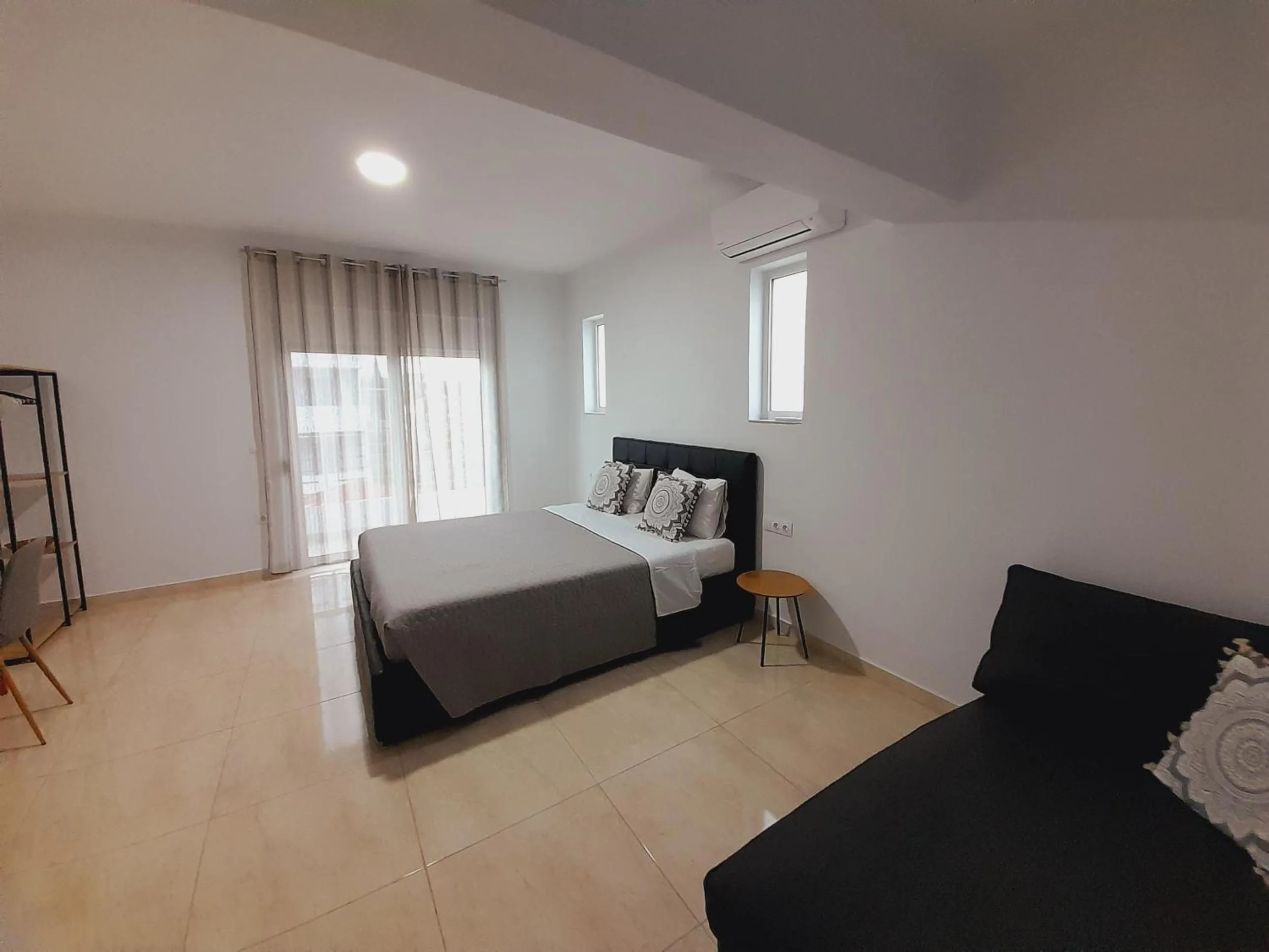 Bedroom, Bed in Roseberry Studios