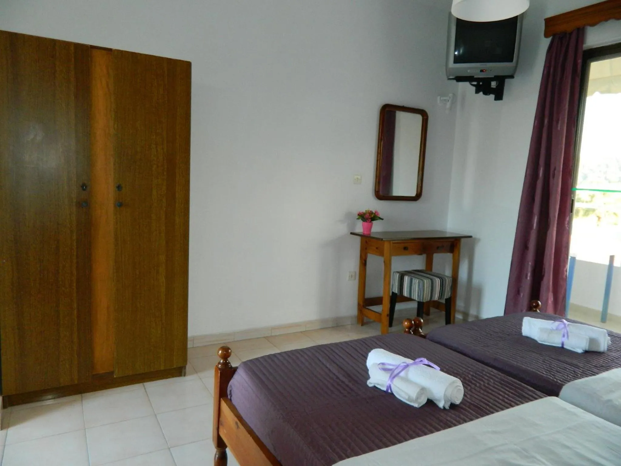 Decorative detail, Bed in Roseberry Studios