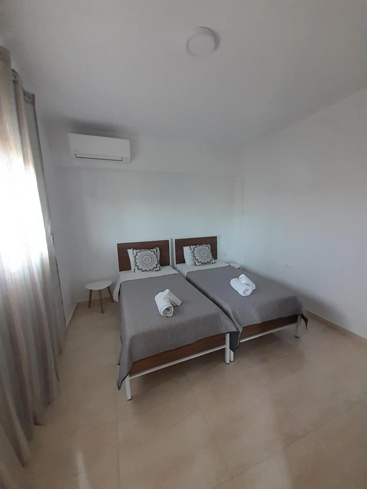 Bedroom, Bed in Roseberry Studios