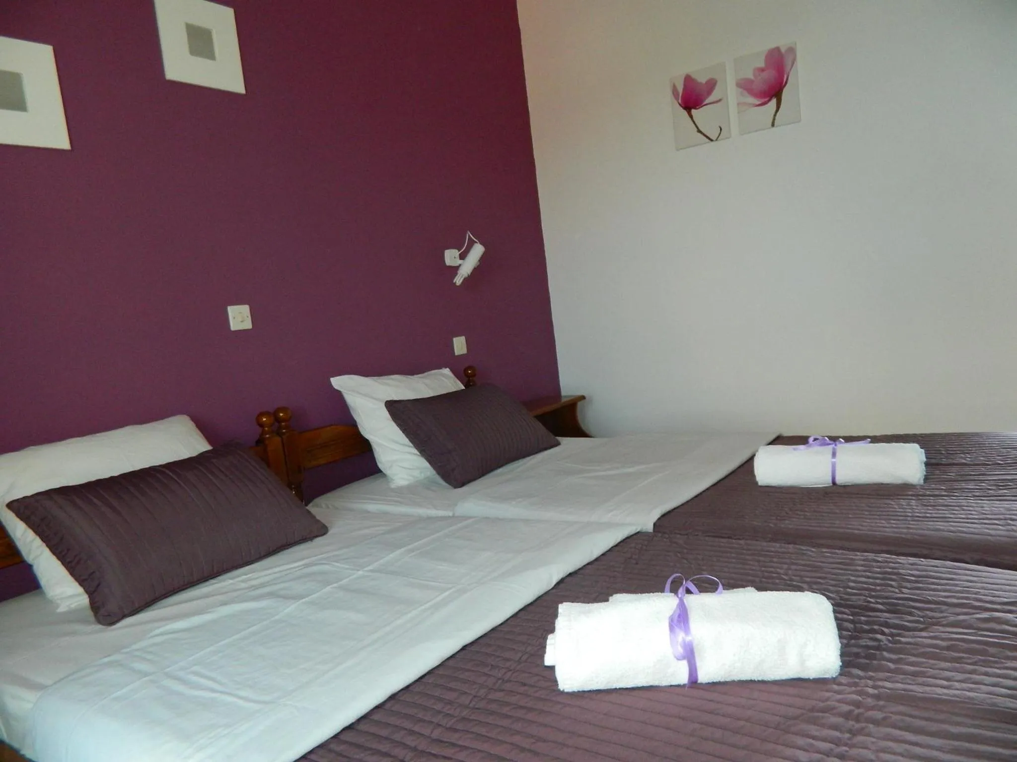 Bed in Roseberry Studios