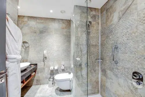 DoubleTree by Hilton Istanbul - Piyalepasa DoubleTree by Hilton Istanbul - Piyalepasa