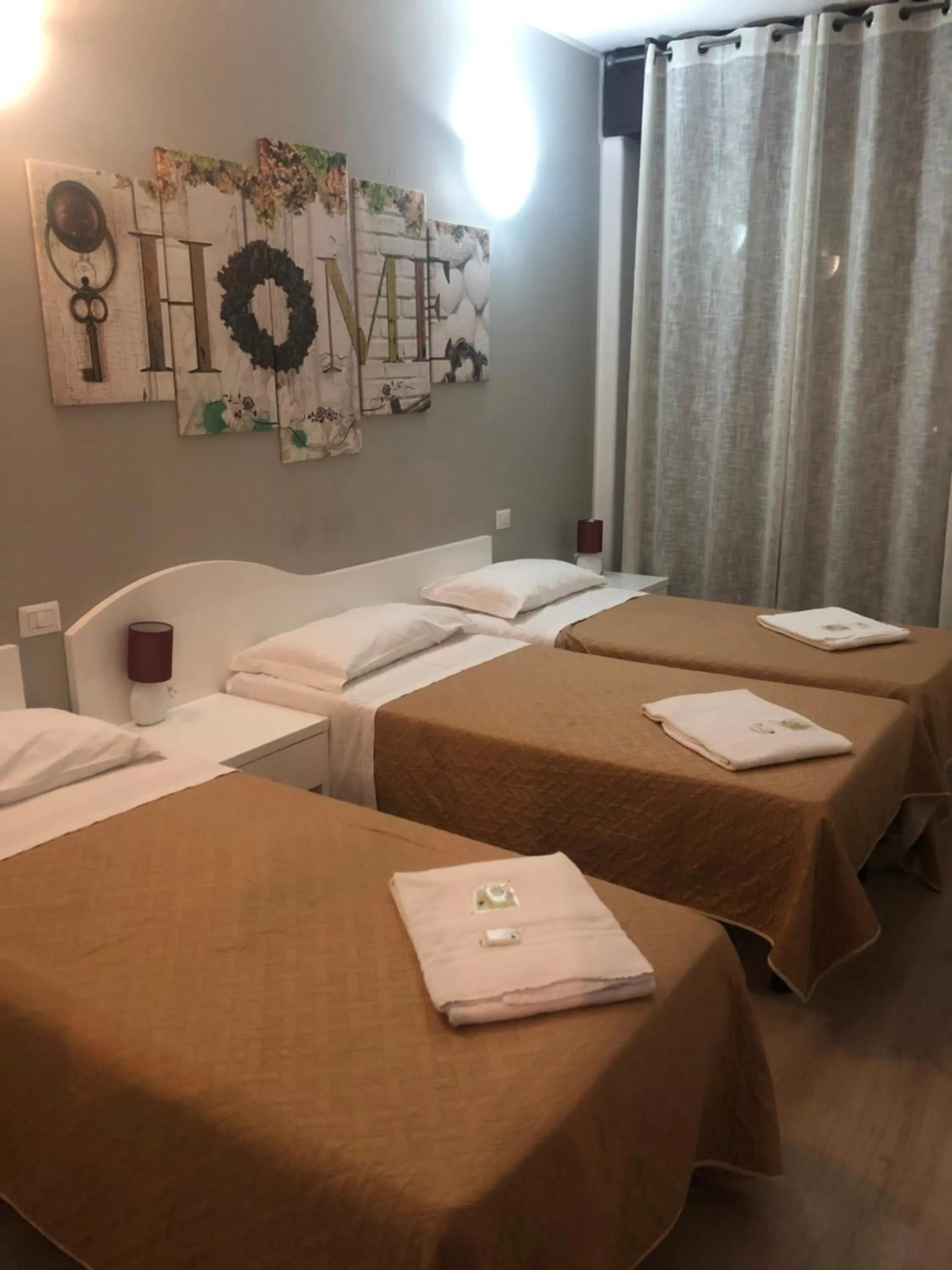 Bedroom, Bed in Guest House Brianza Room