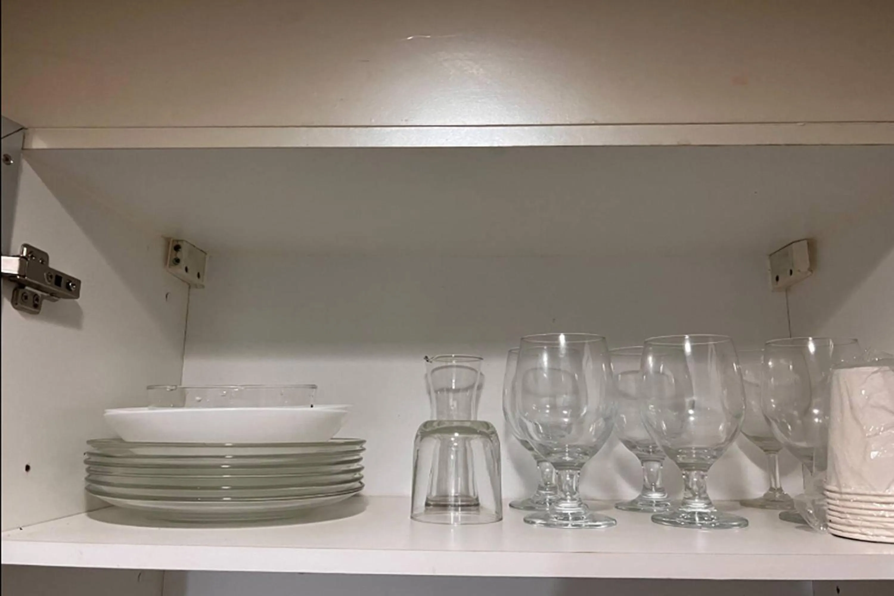 Area and facilities in 81 Newport Boulevard across NAIA T3 Airport