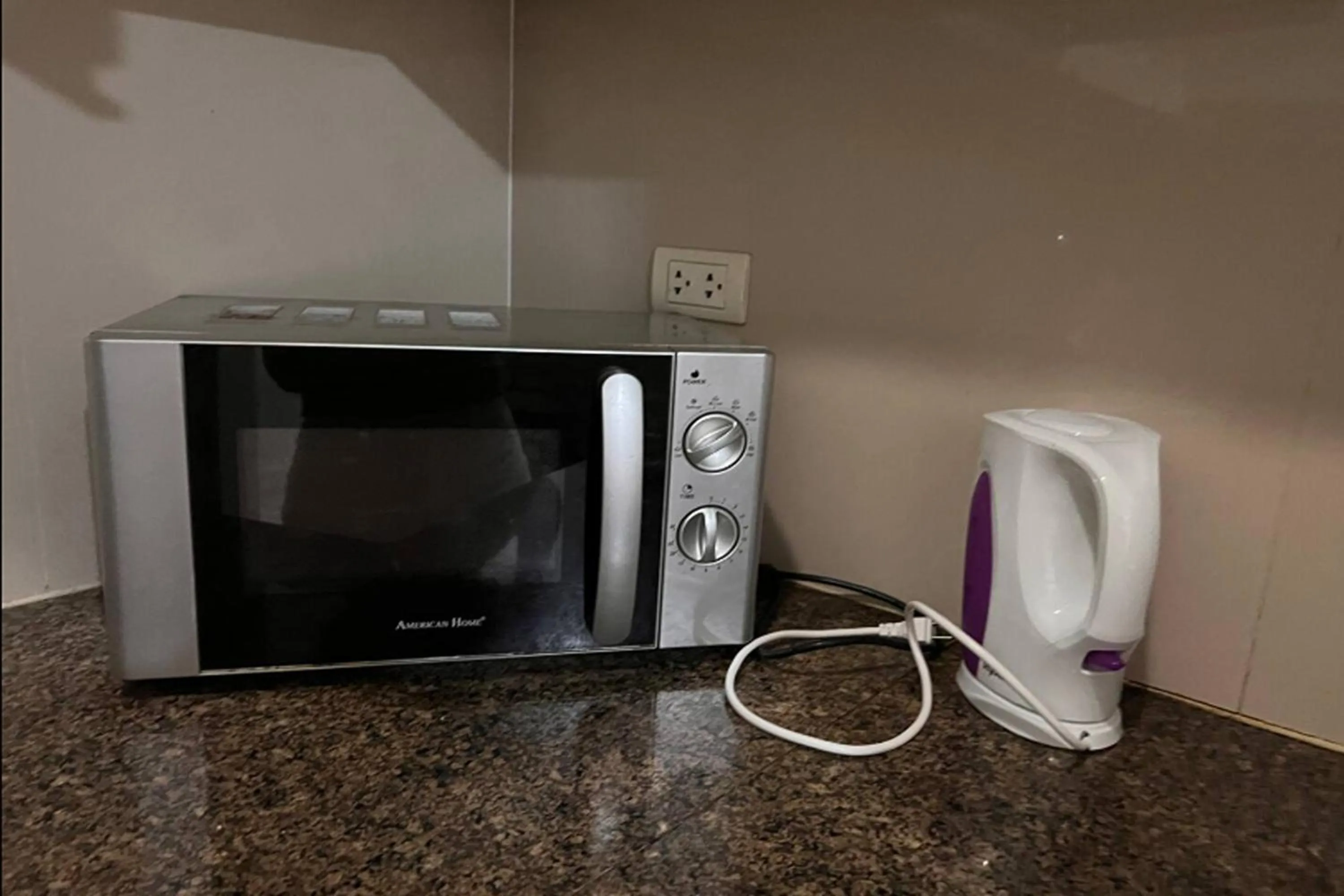 microwave in 81 Newport Boulevard across NAIA T3 Airport